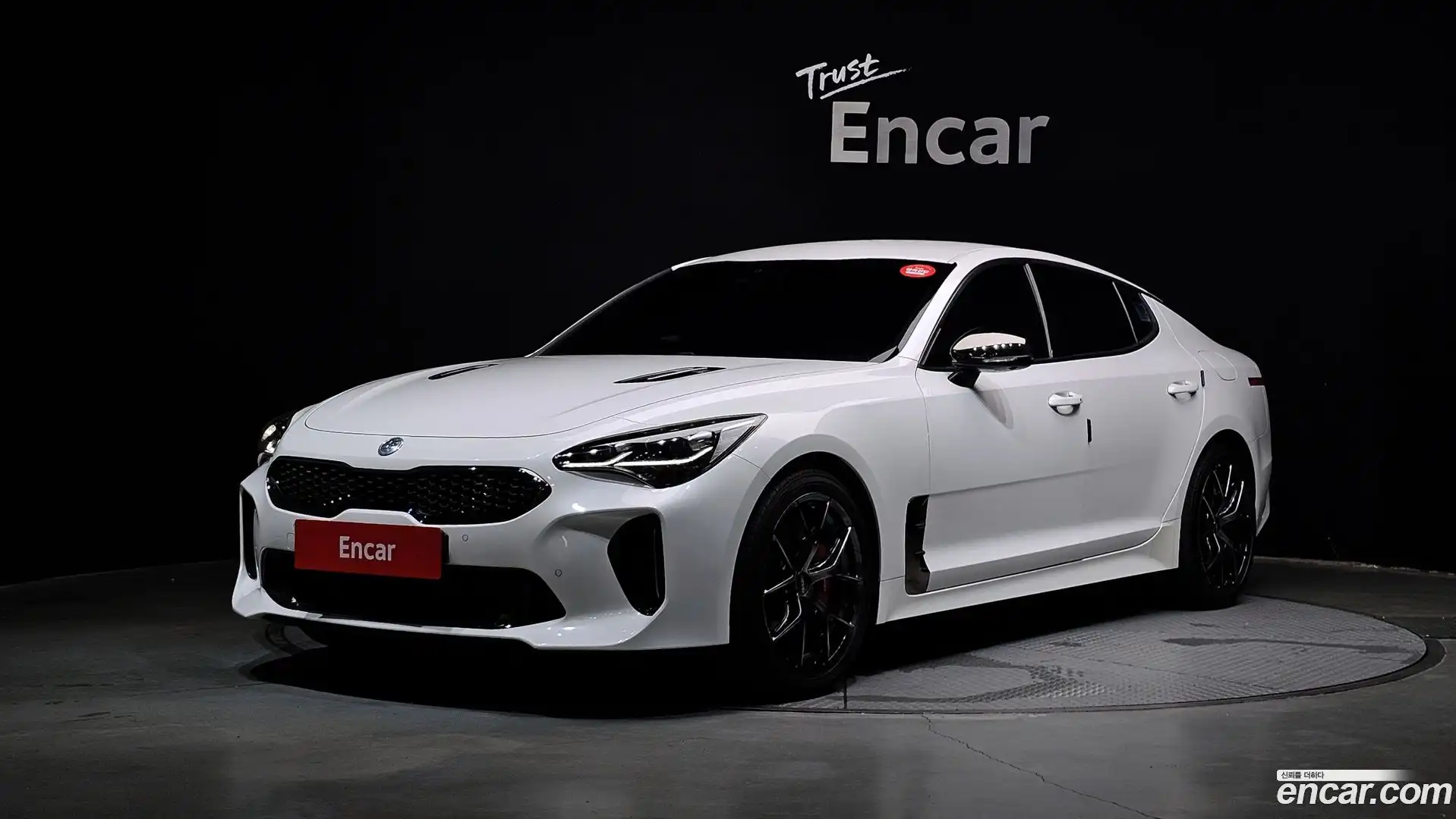 Stinger Kia 2018.9-OUTER-001