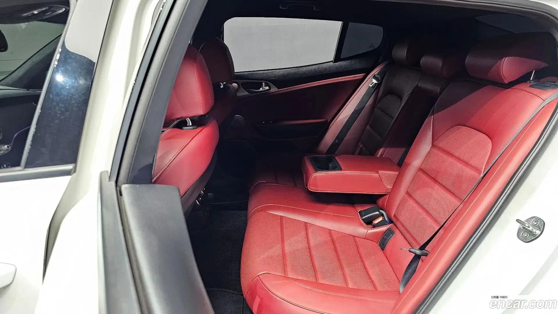 Stinger Kia 2018.9-OPTION-016