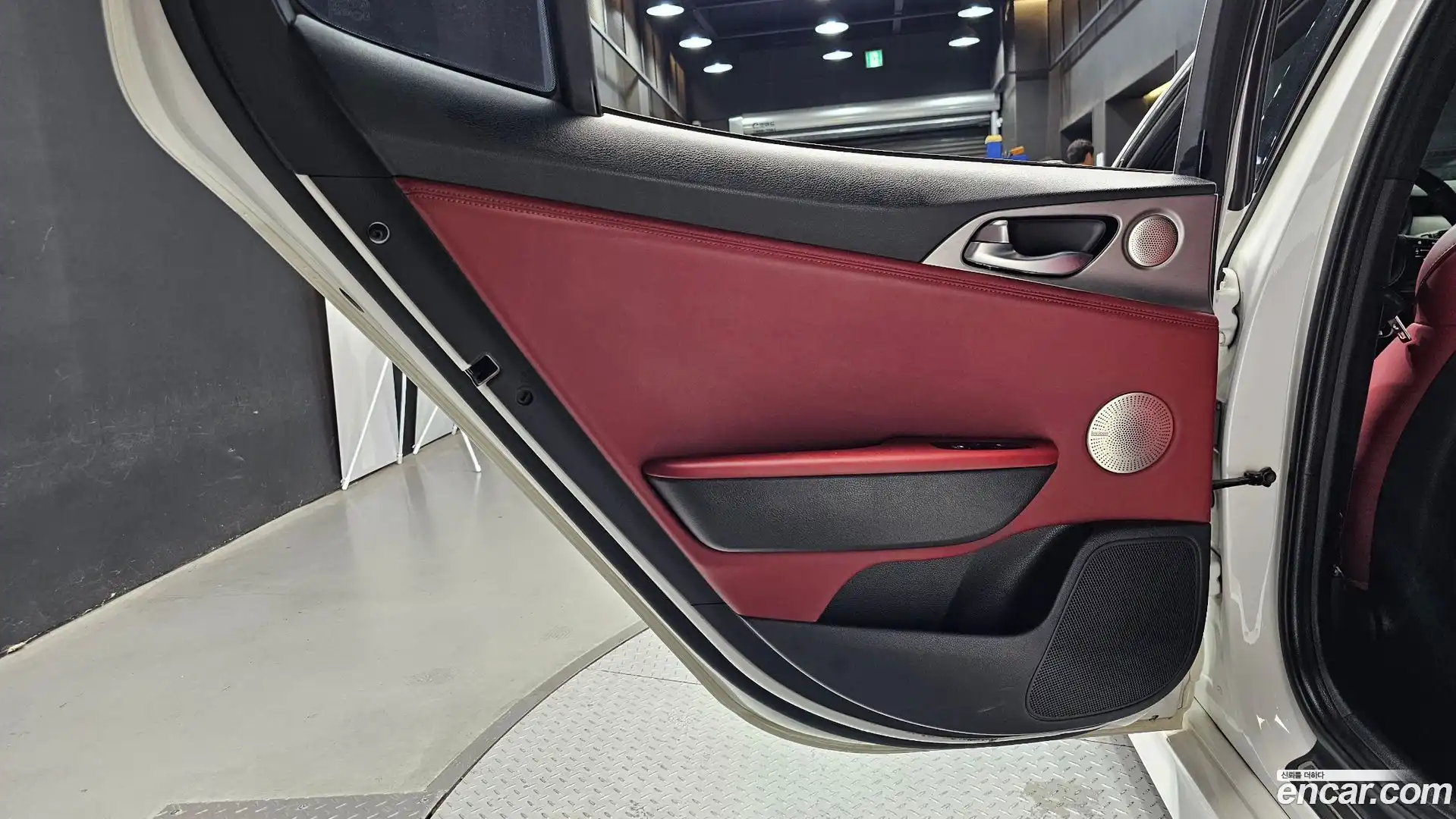 Stinger Kia 2018.9-INNER-035