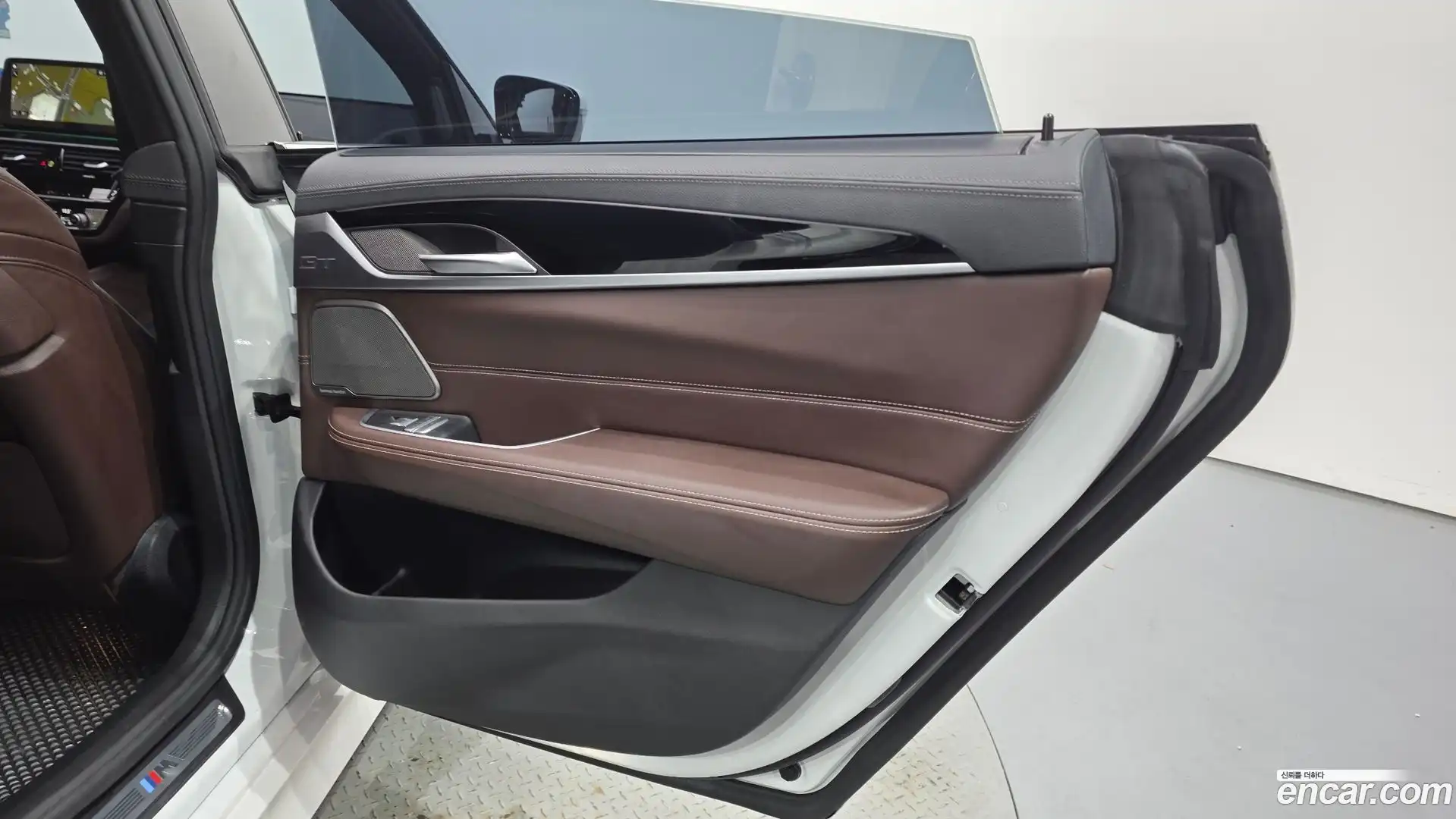 Gran Turismo BMW 2024.4-INNER-035