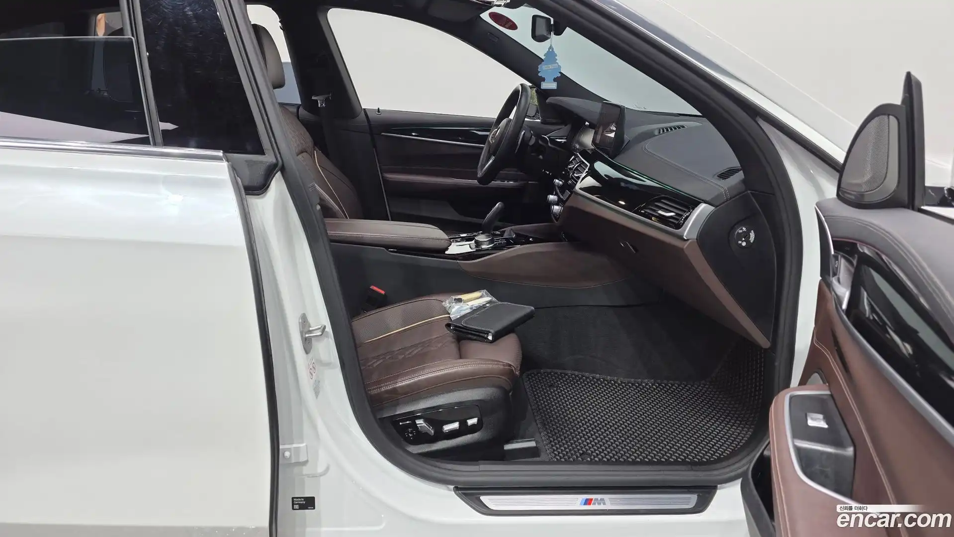 Gran Turismo BMW 2024.4-INNER-036