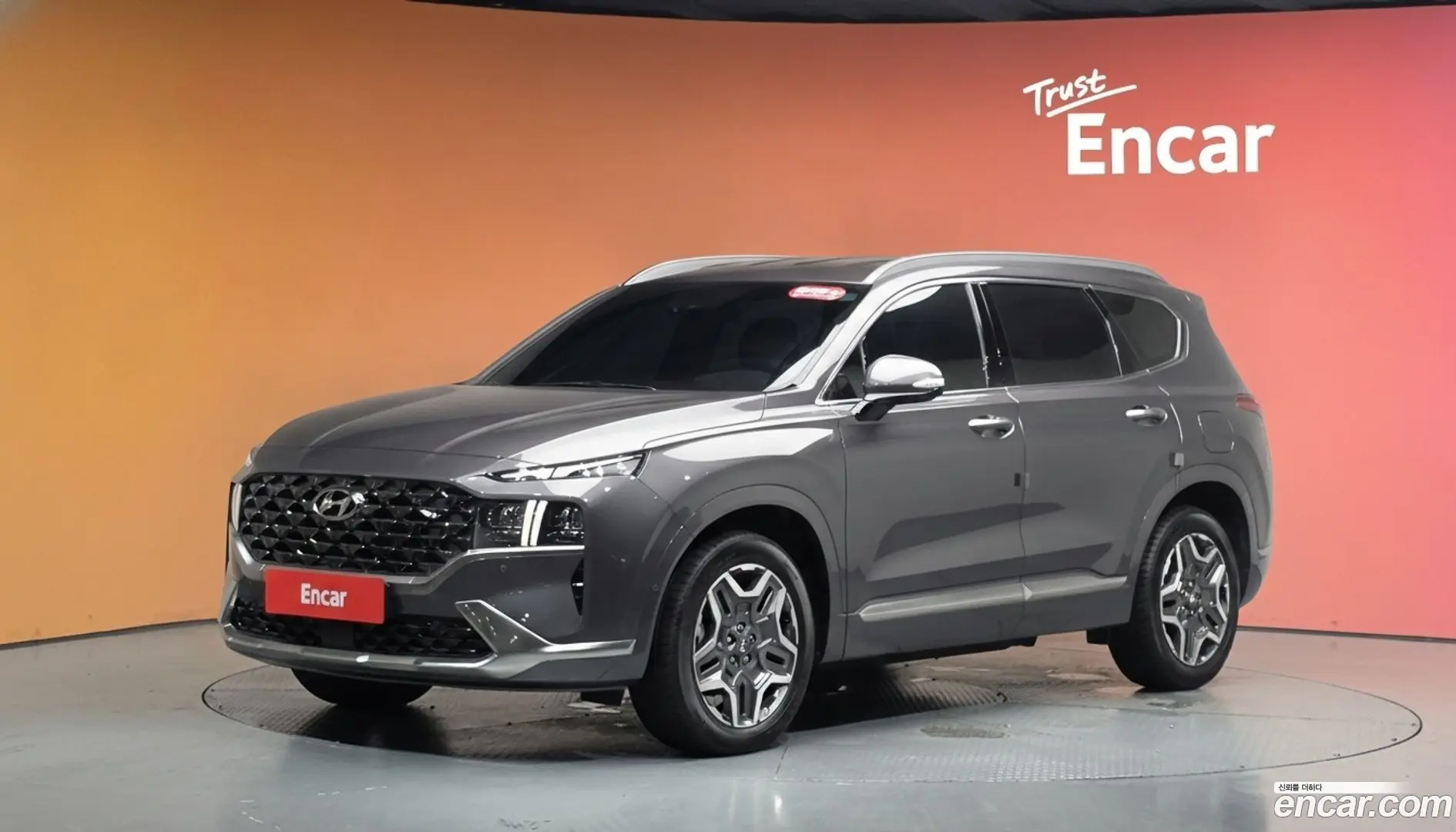 Main__Slider__Photo:Santafe Hyundai 2023.4-0