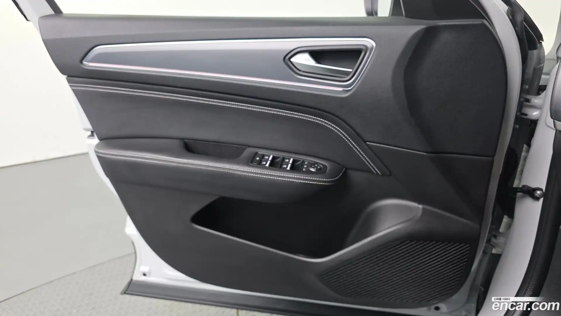 XM3 Renault Korea 2022.5-INNER-034
