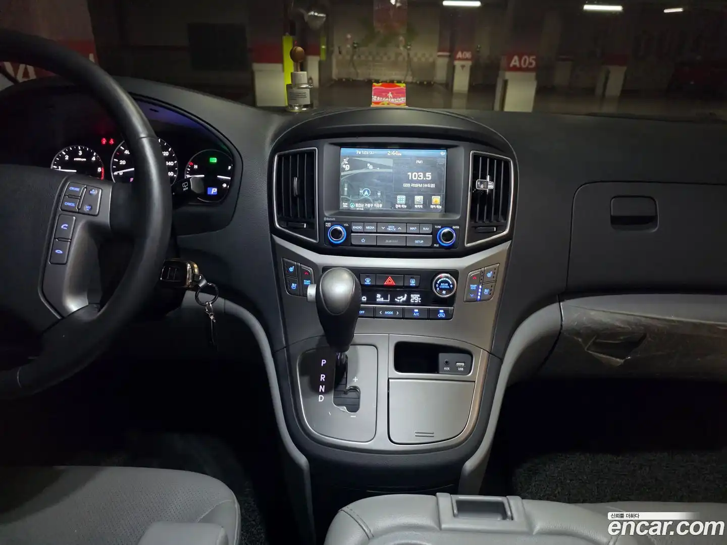 Starex Hyundai 2018.3-INNER-007
