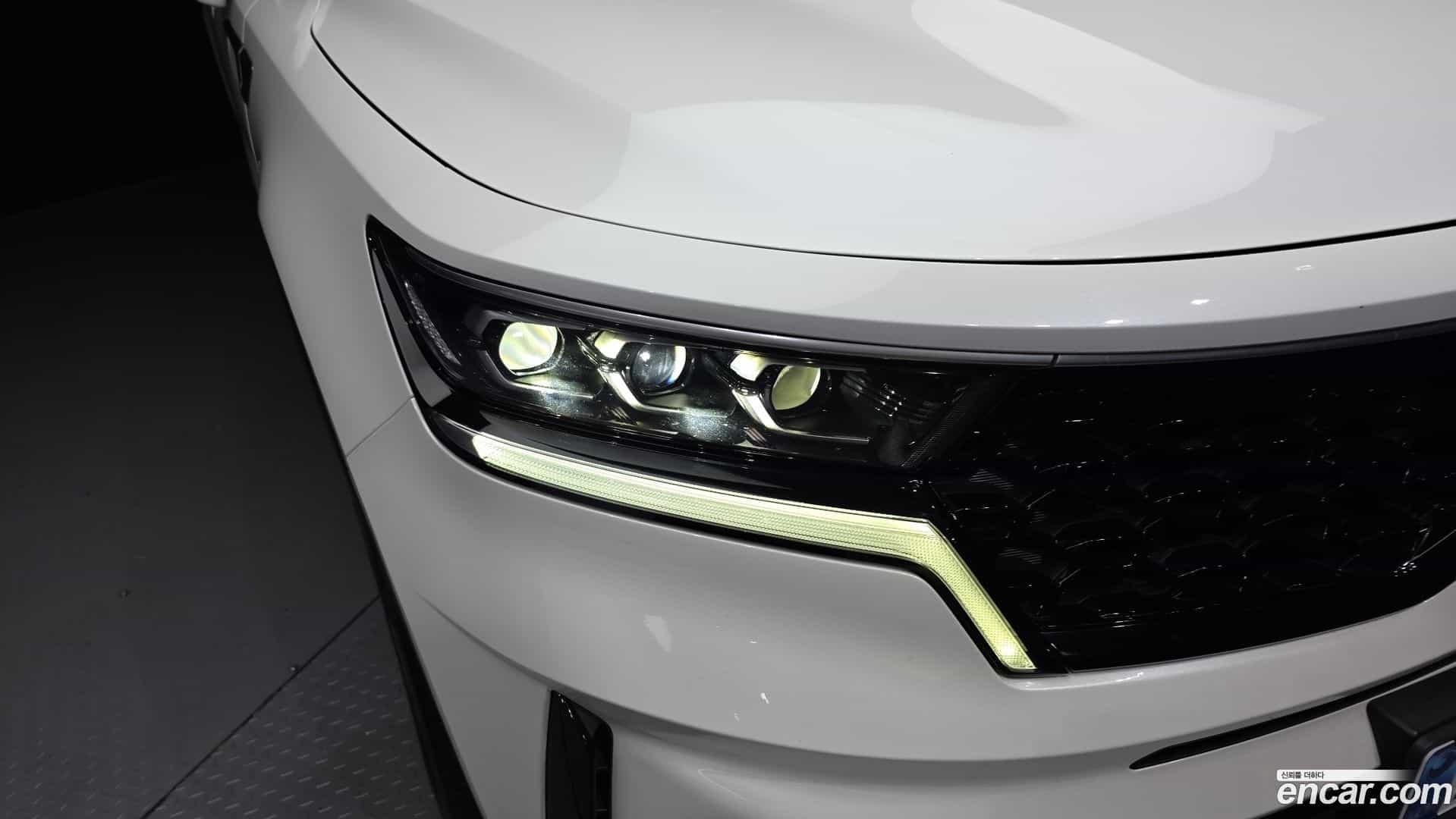 Sorento Kia 2022.8-OUTER-032