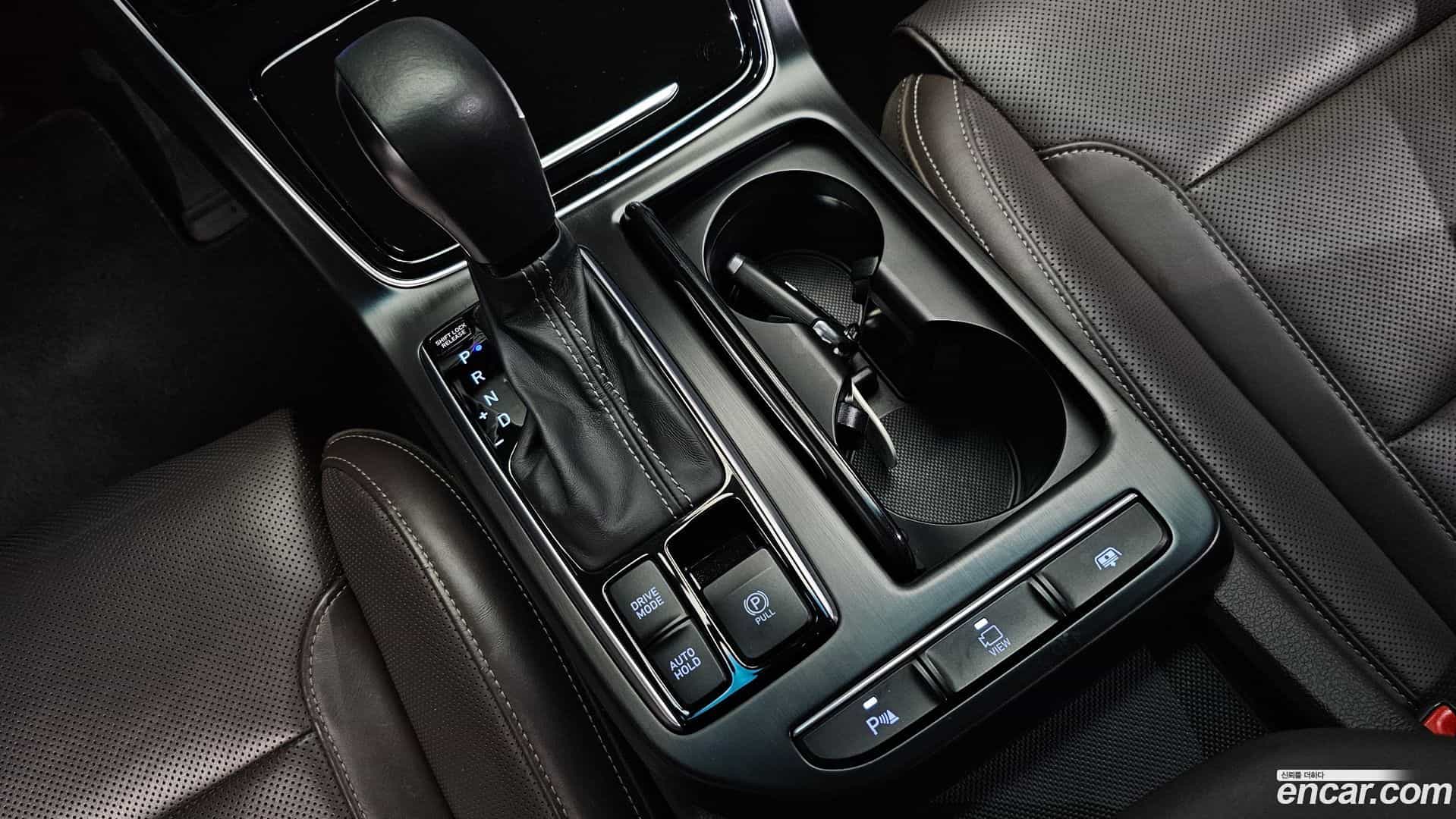 Grandeur Hyundai 2019.2-INNER-009