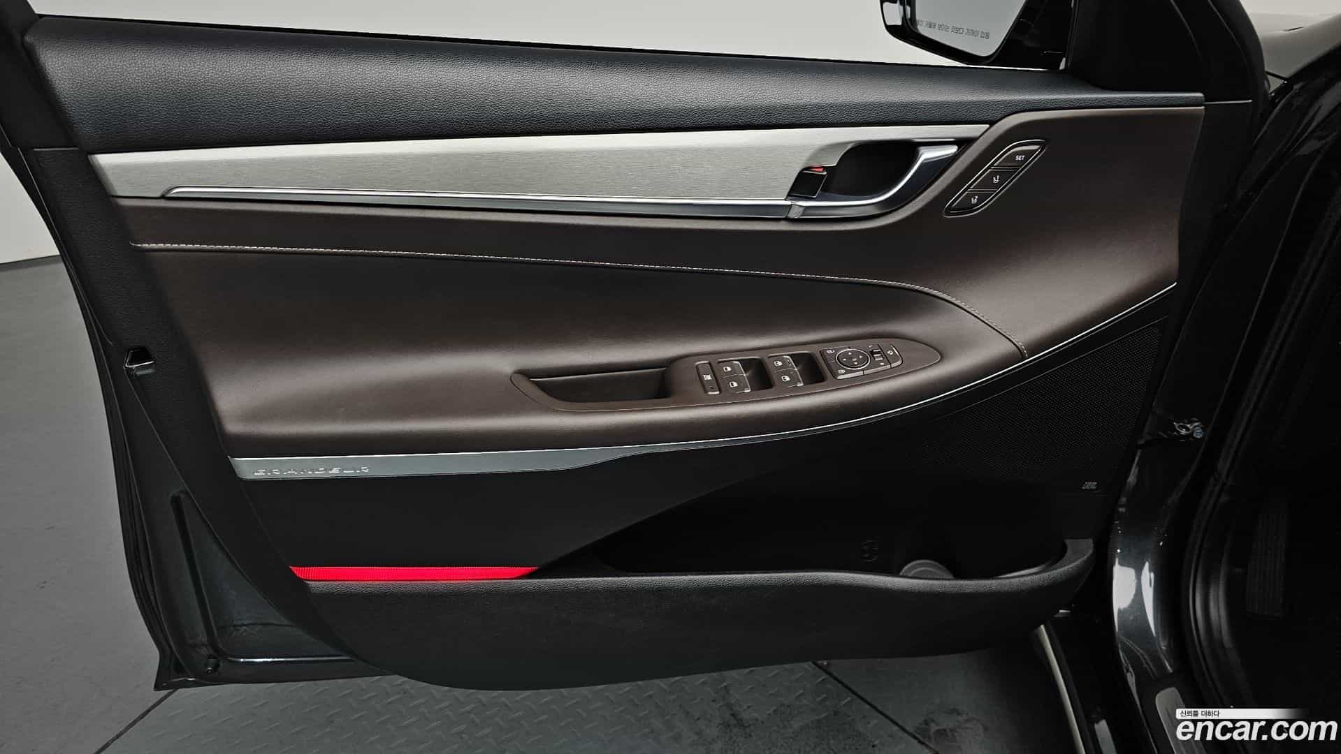 Grandeur Hyundai 2019.2-INNER-034