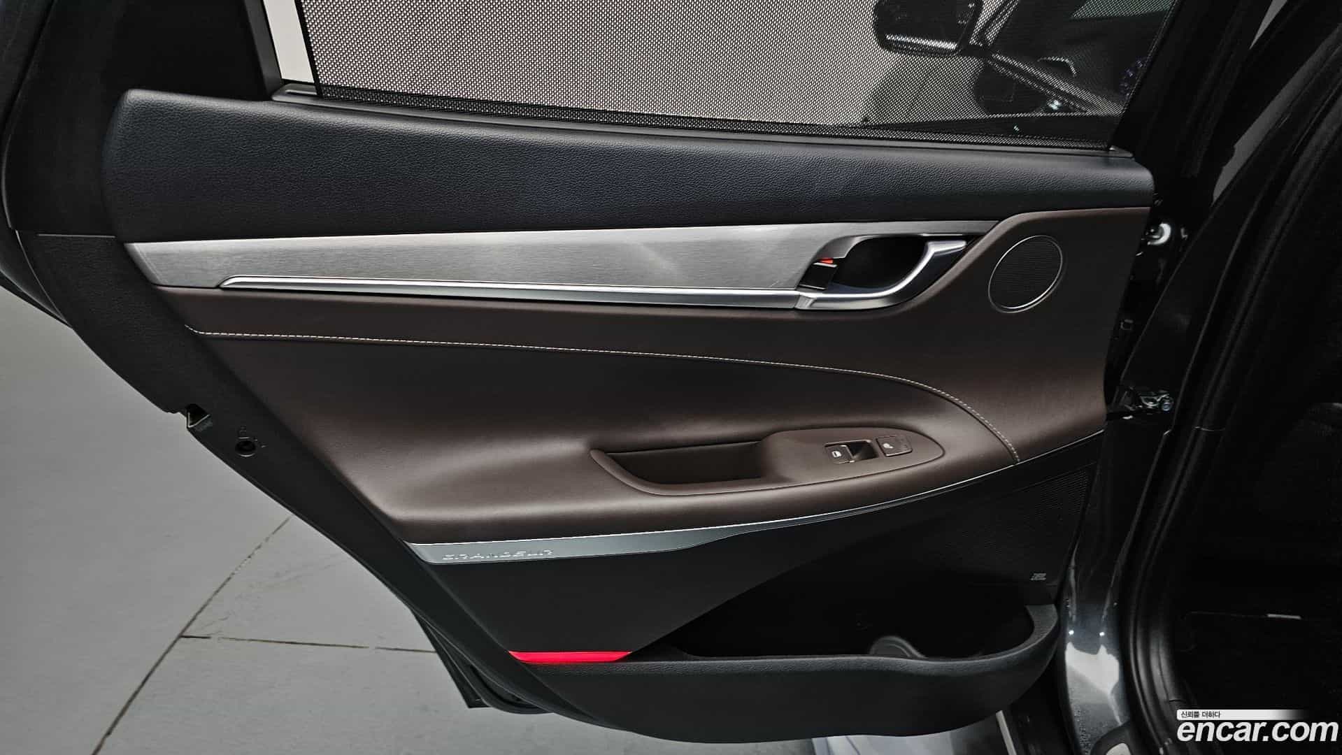 Grandeur Hyundai 2019.2-INNER-035