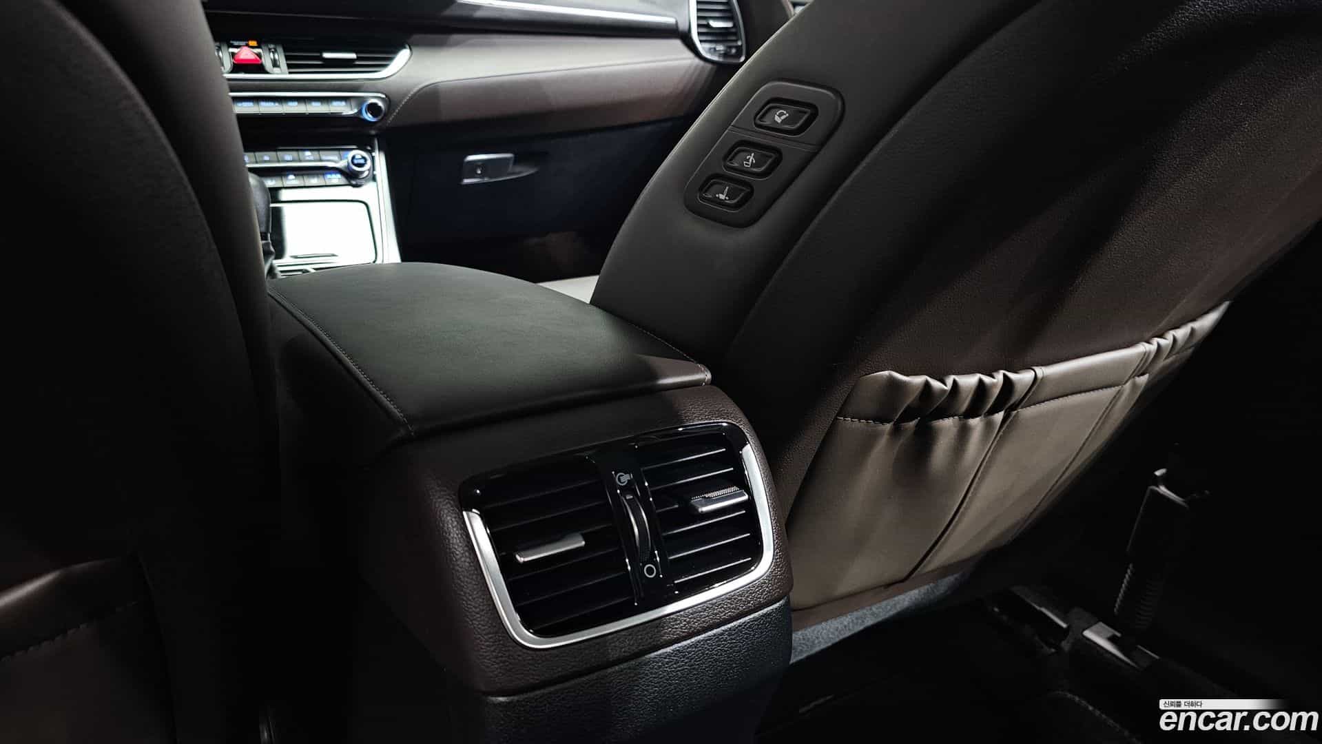 Grandeur Hyundai 2019.2-OPTION-045
