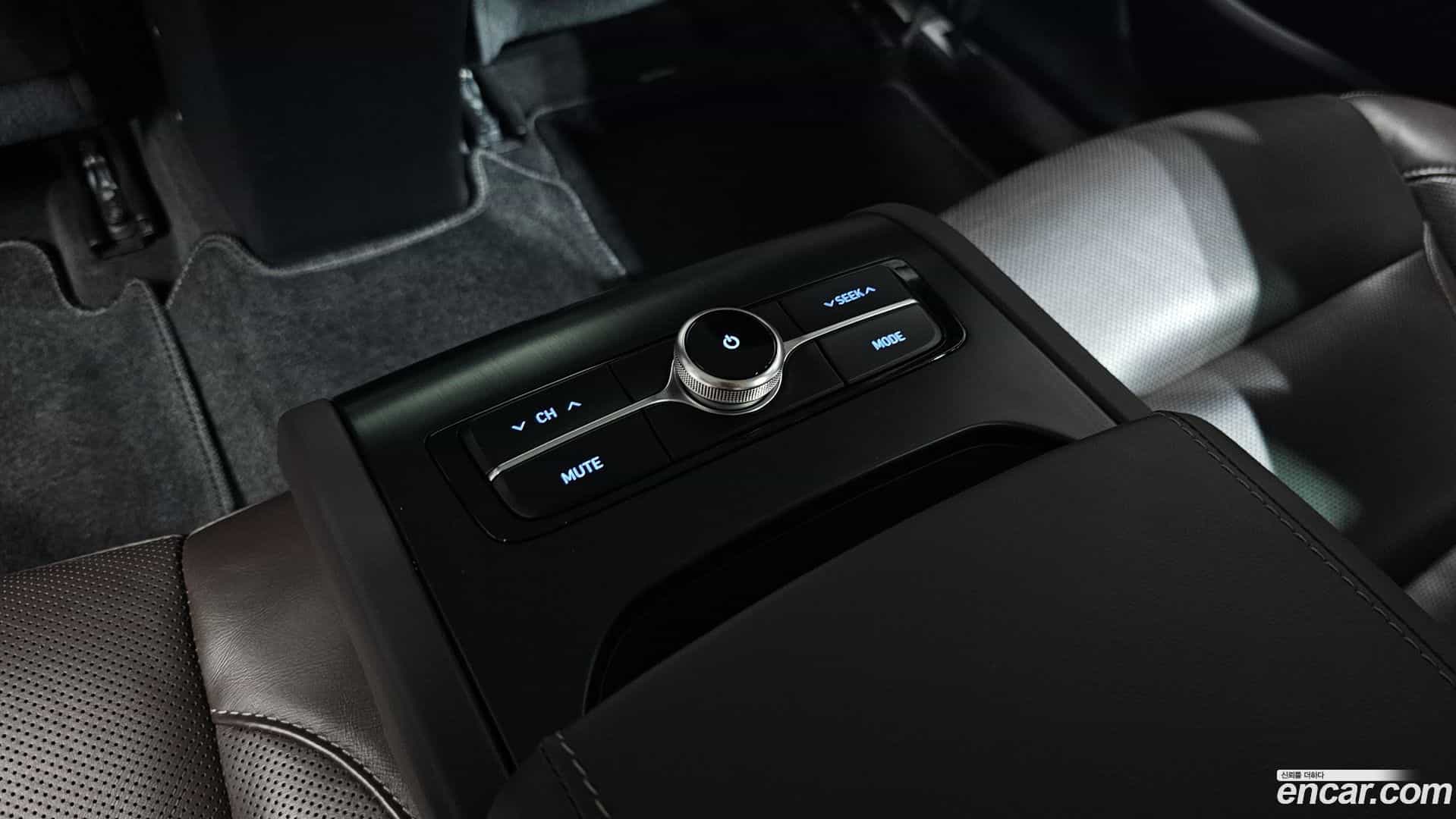 Grandeur Hyundai 2019.2-OPTION-046