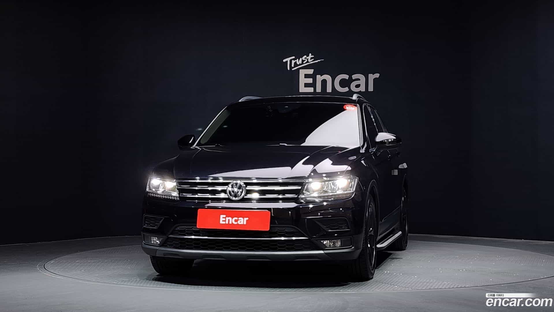 Tiguan Volkswagen 2020.3-OUTER-003