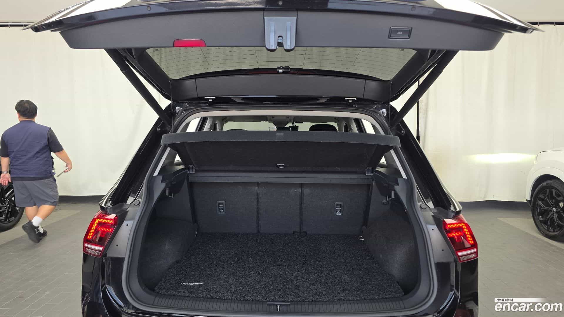 Tiguan Volkswagen 2020.3-OPTION-024