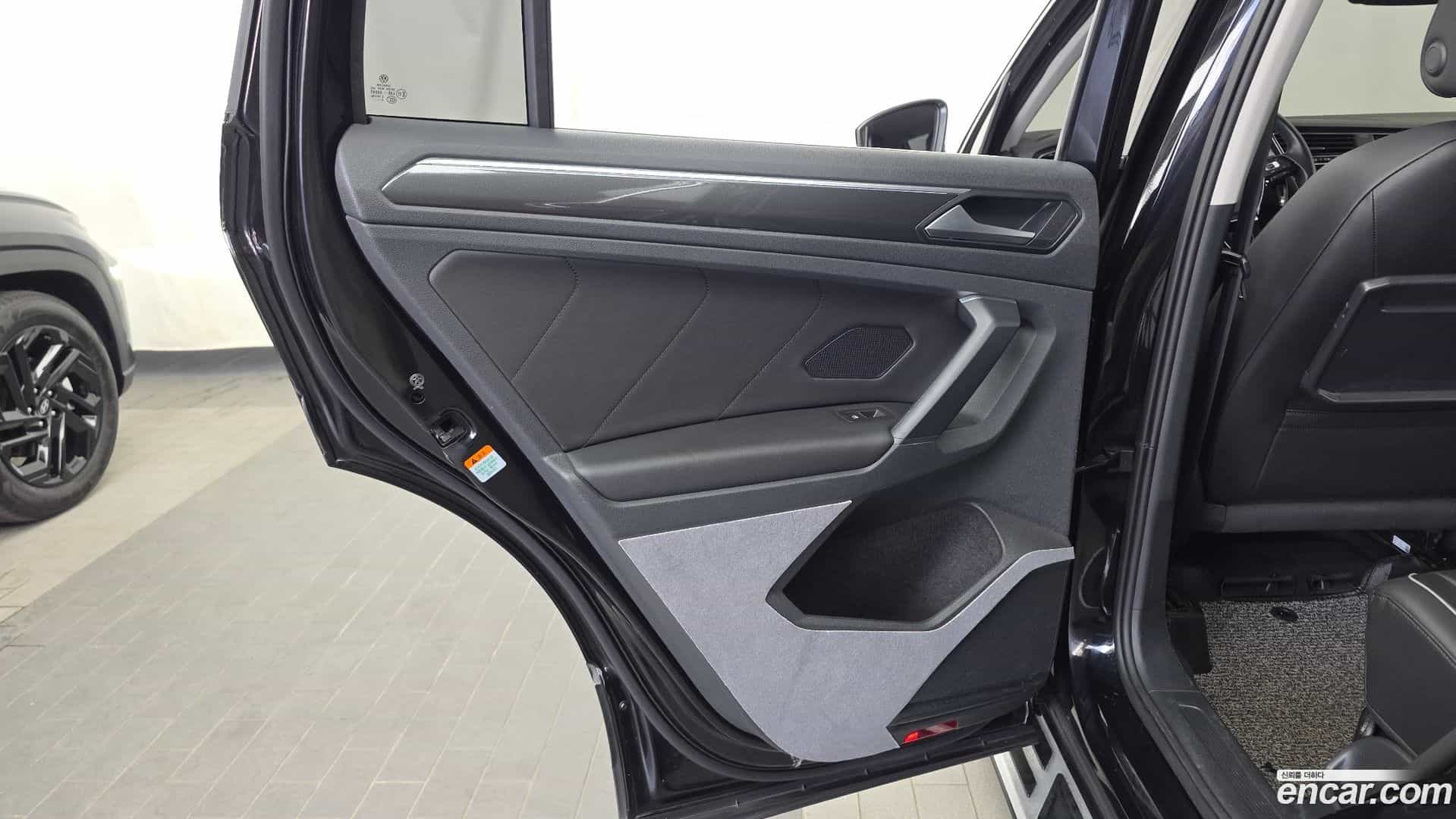 Tiguan Volkswagen 2020.3-INNER-035