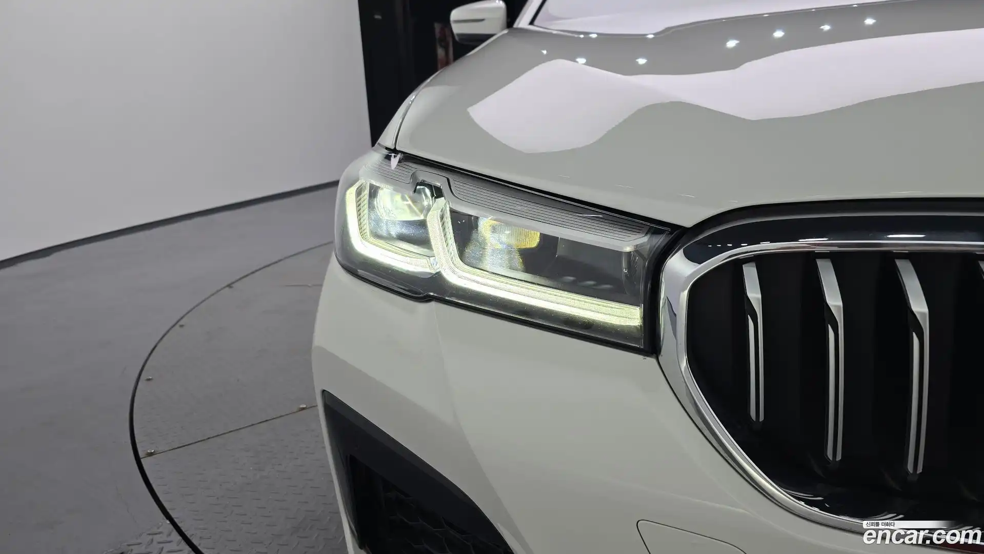 5-Series BMW 2023.8-OUTER-032