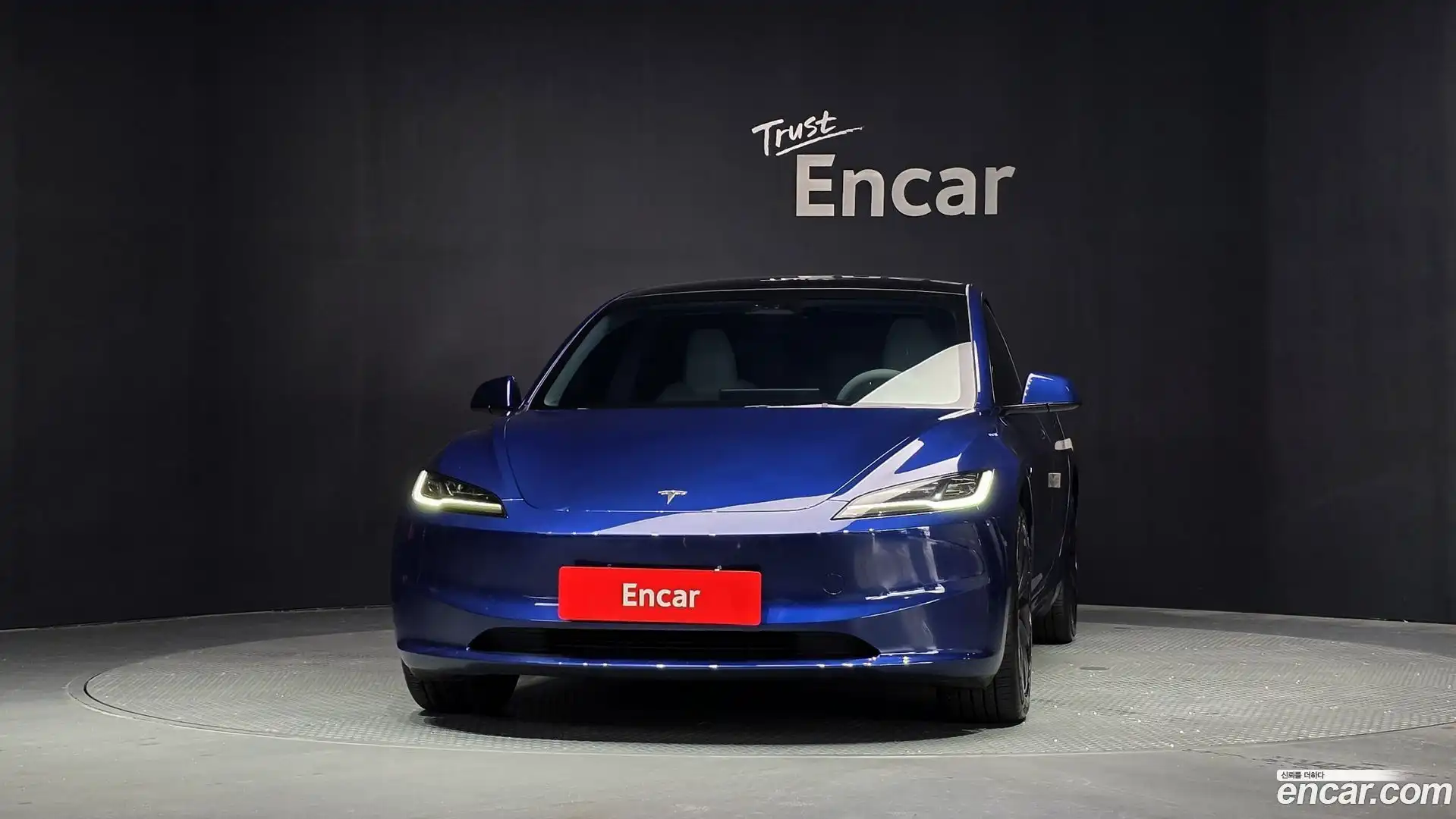 Model 3 Tesla 2024.4-OUTER-003