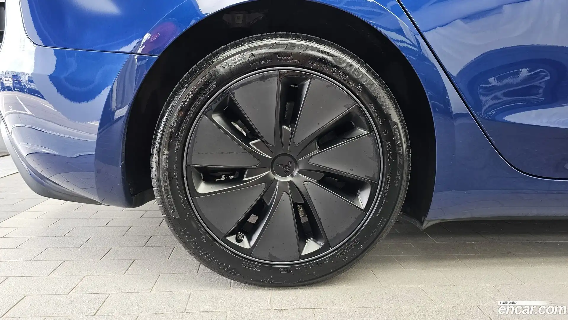 Model 3 Tesla 2024.4-OUTER-005