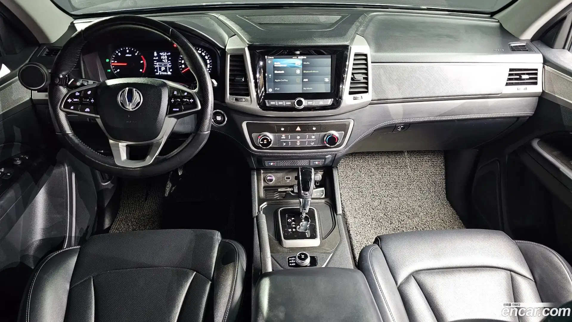 Rexton KG Mobility 2018.10-INNER-007