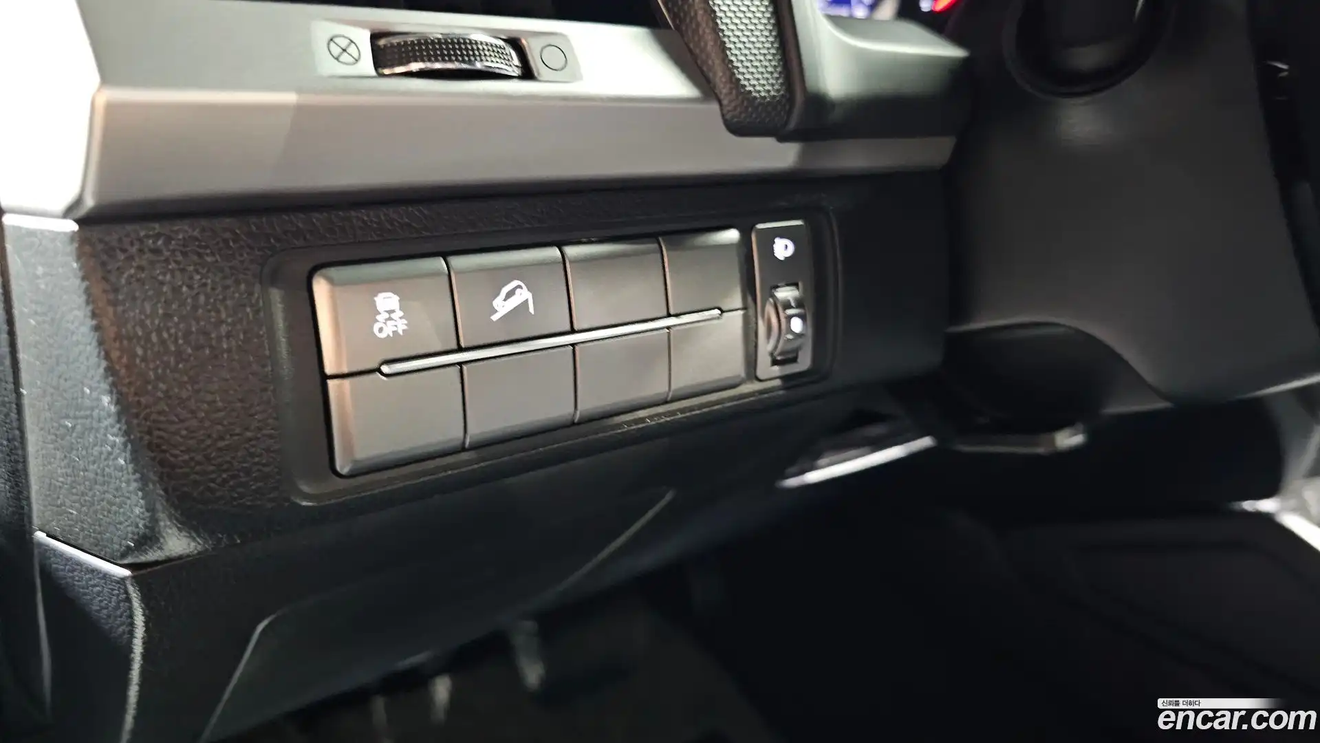 Rexton KG Mobility 2018.10-OPTION-022