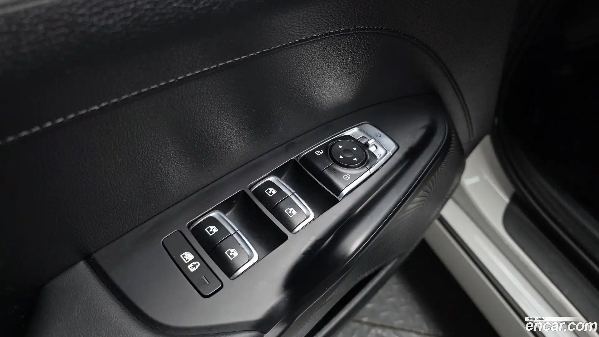 K5 Kia 2023.4-OPTION-019