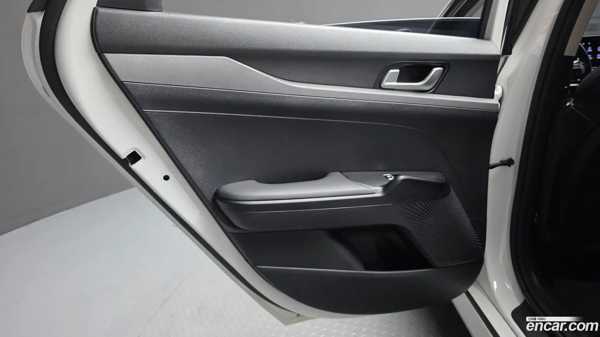 K5 Kia 2023.4-INNER-035