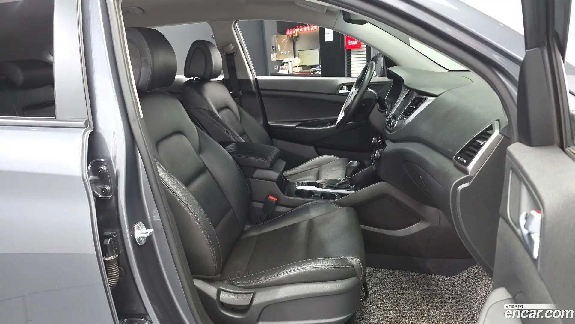 Tucson Hyundai 2018.6-OPTION-015