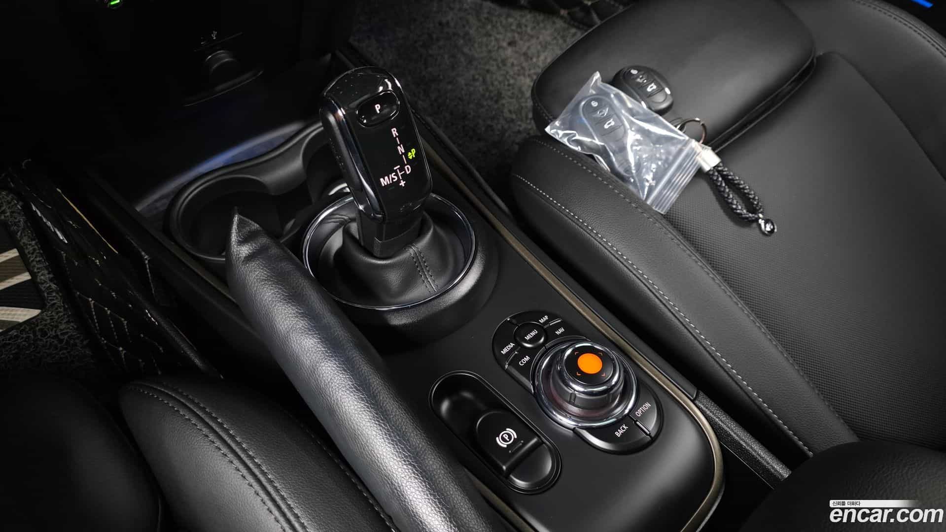 Countryman Mini 2021.2-INNER-009