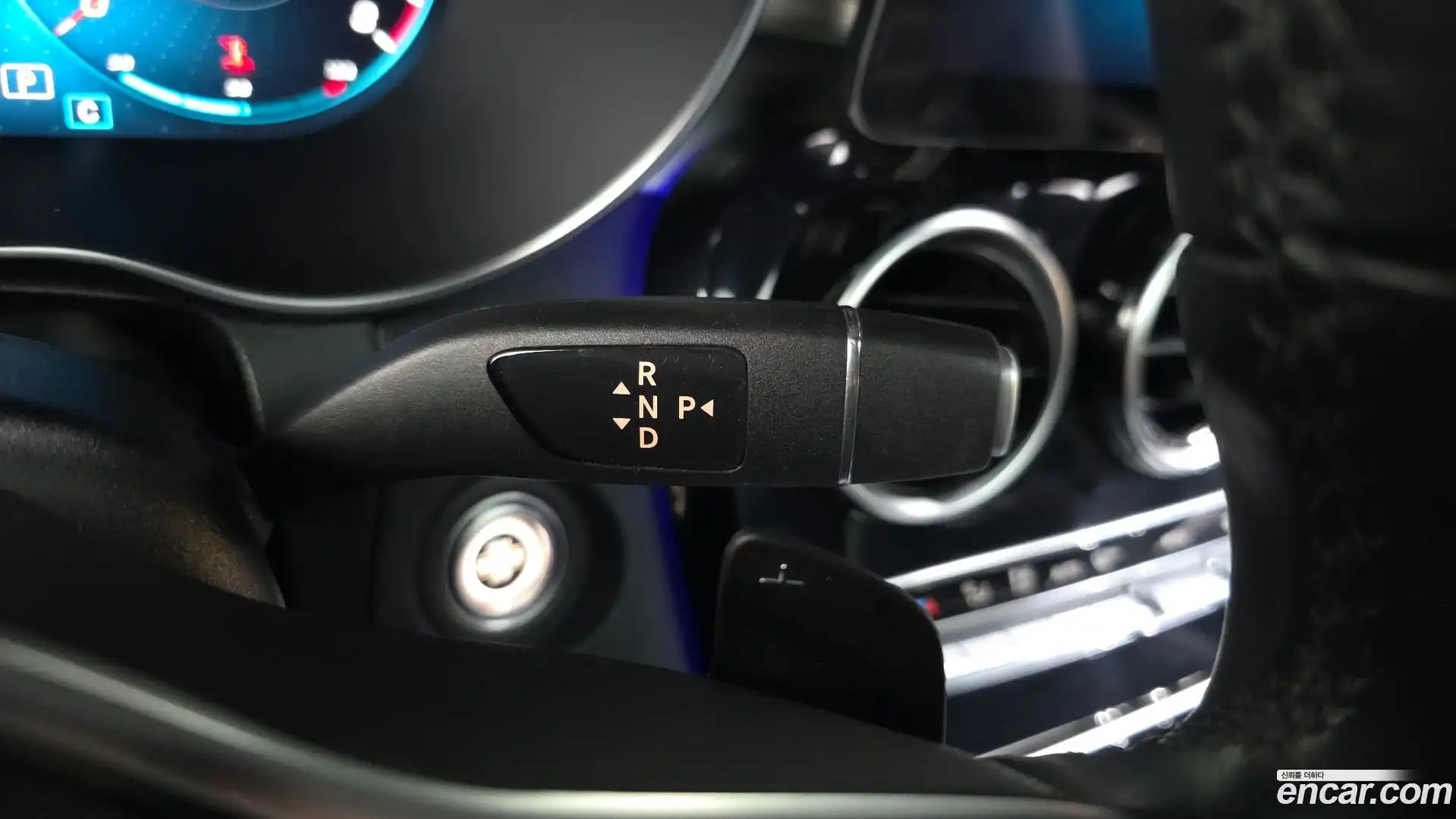 GLC-Class Mercedes-Benz 2021.7-INNER-009