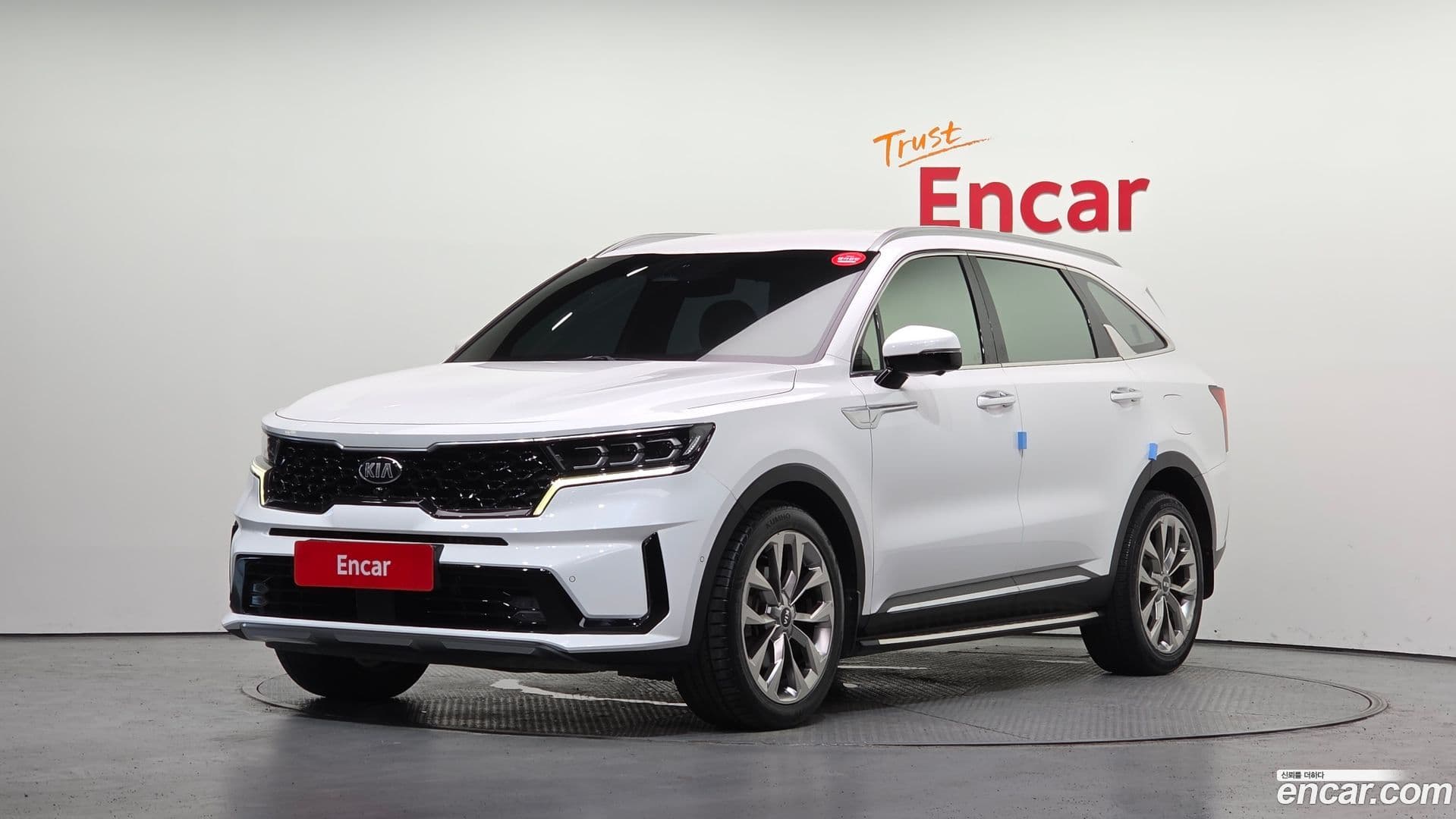 Main__Slider__Photo:Sorento Kia 2020.4-0