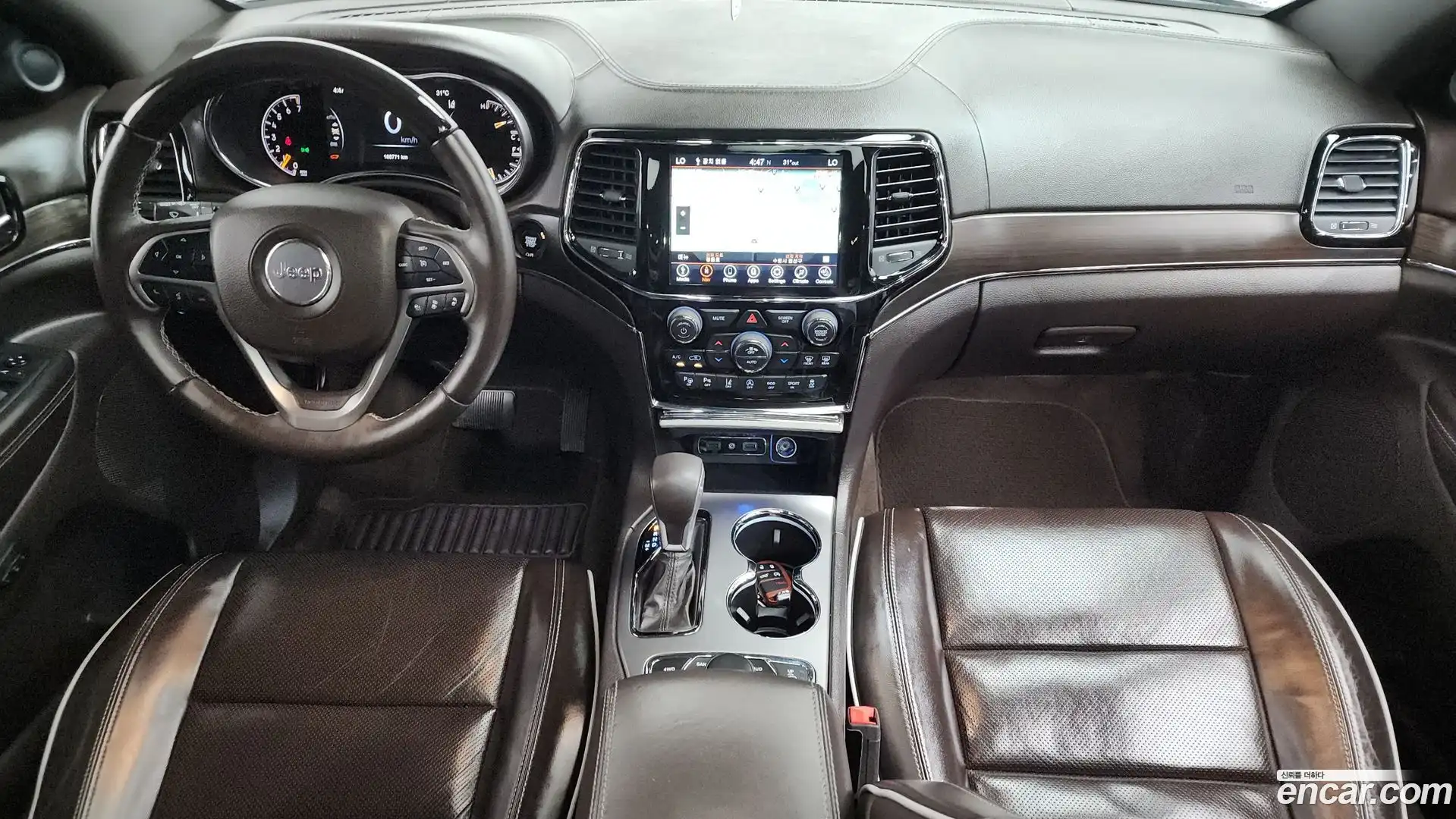Cherokee Jeep 2019.7-INNER-007
