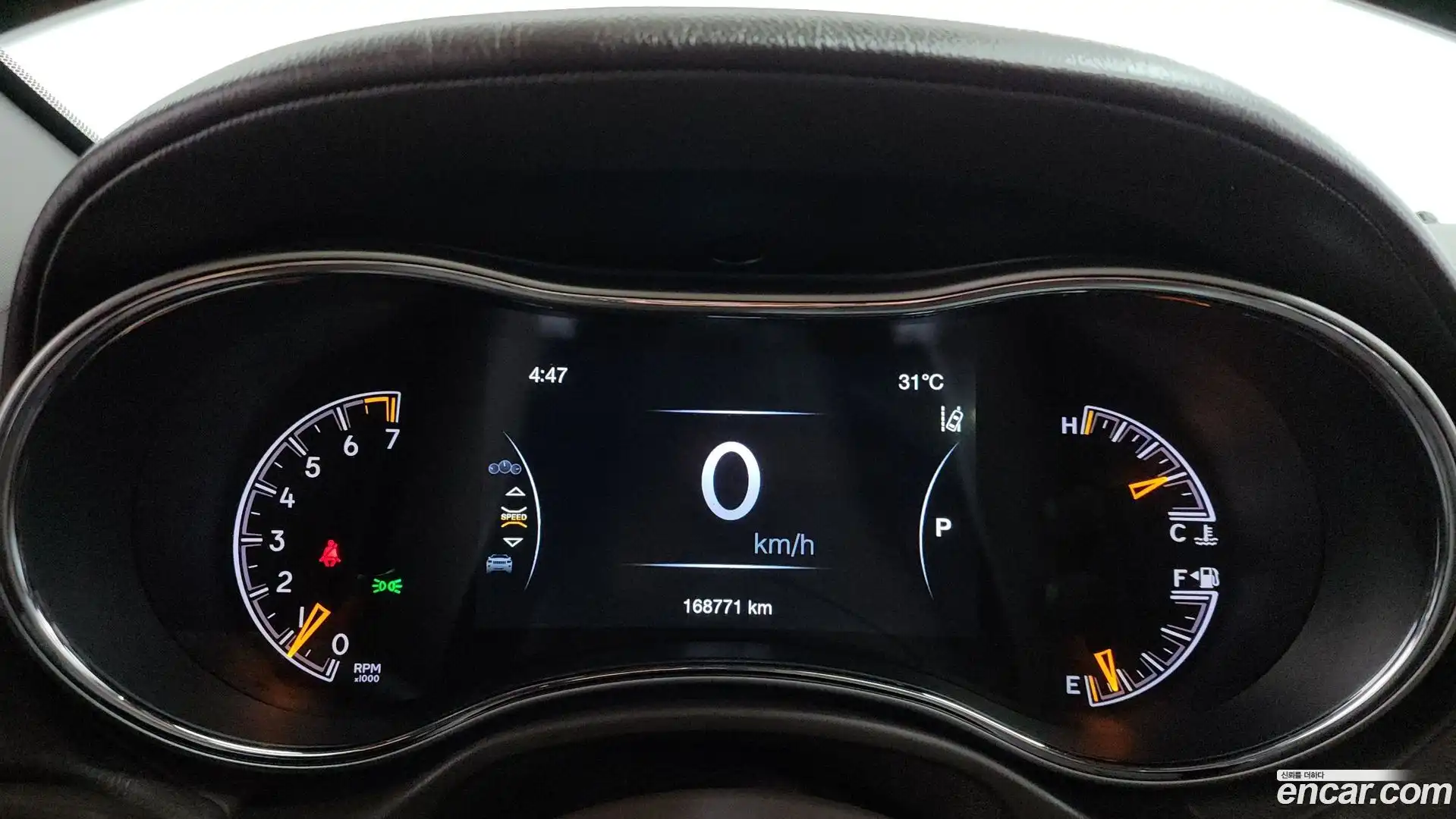 Cherokee Jeep 2019.7-INNER-008