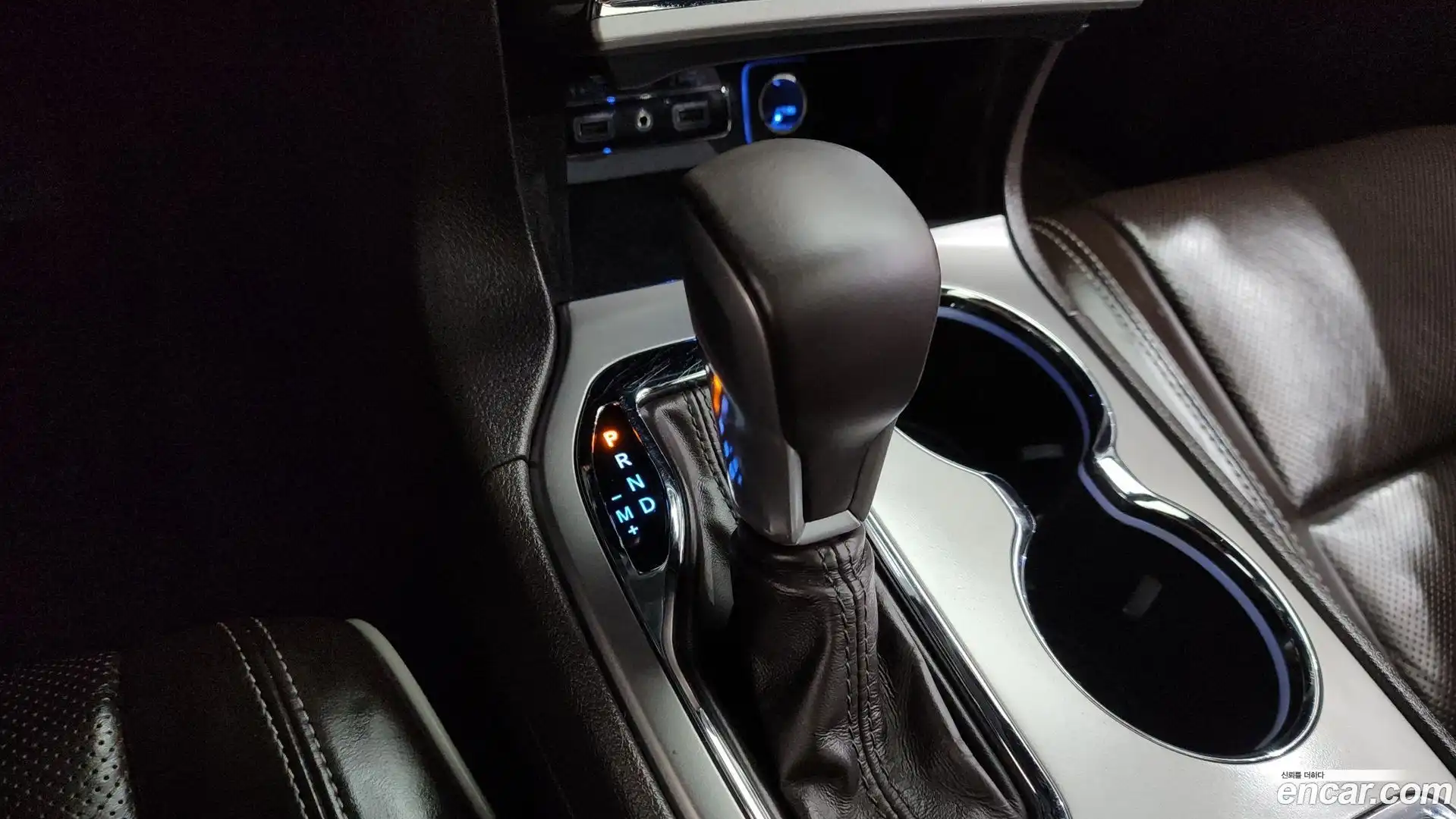 Cherokee Jeep 2019.7-INNER-009