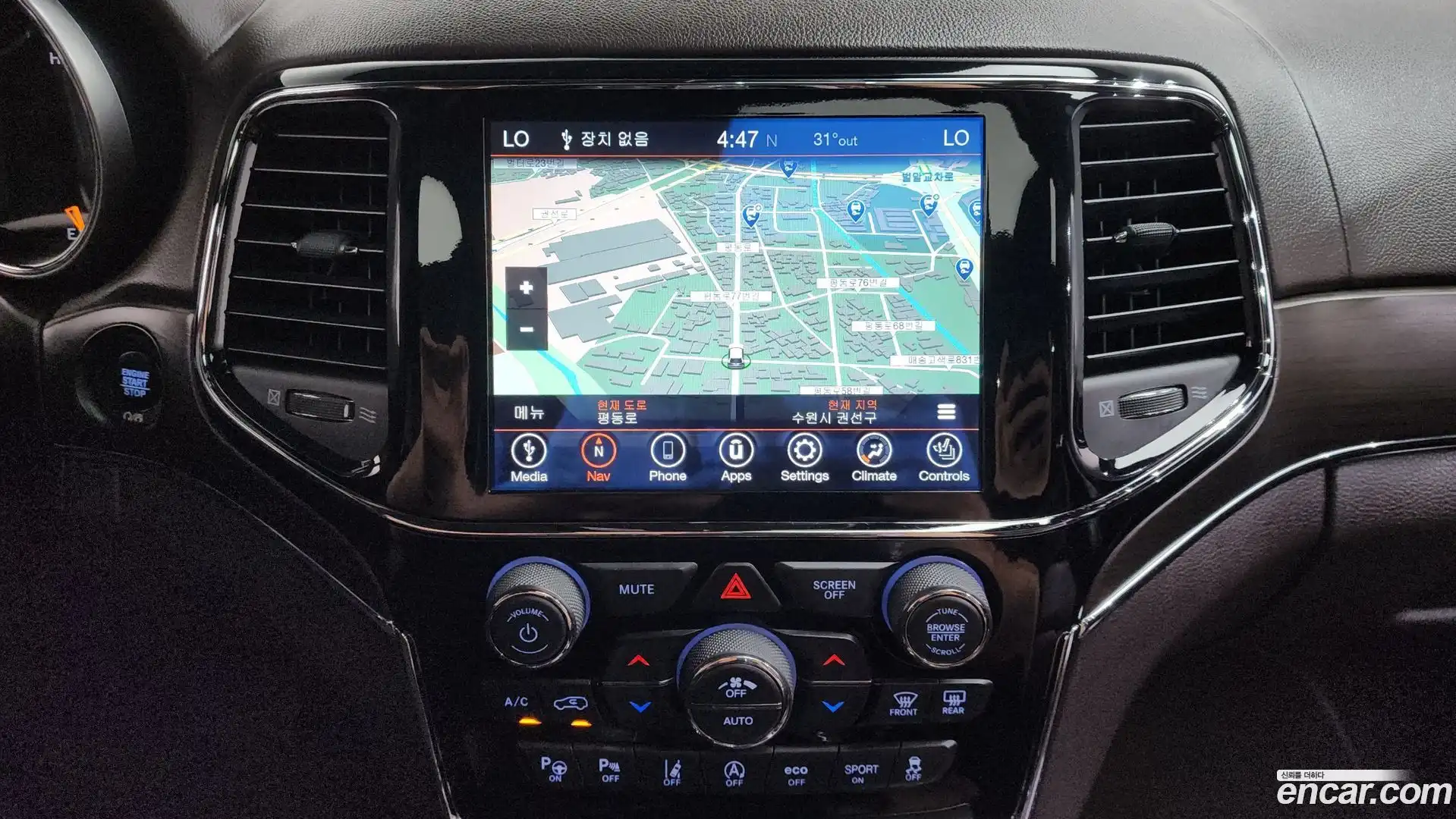 Cherokee Jeep 2019.7-OPTION-016