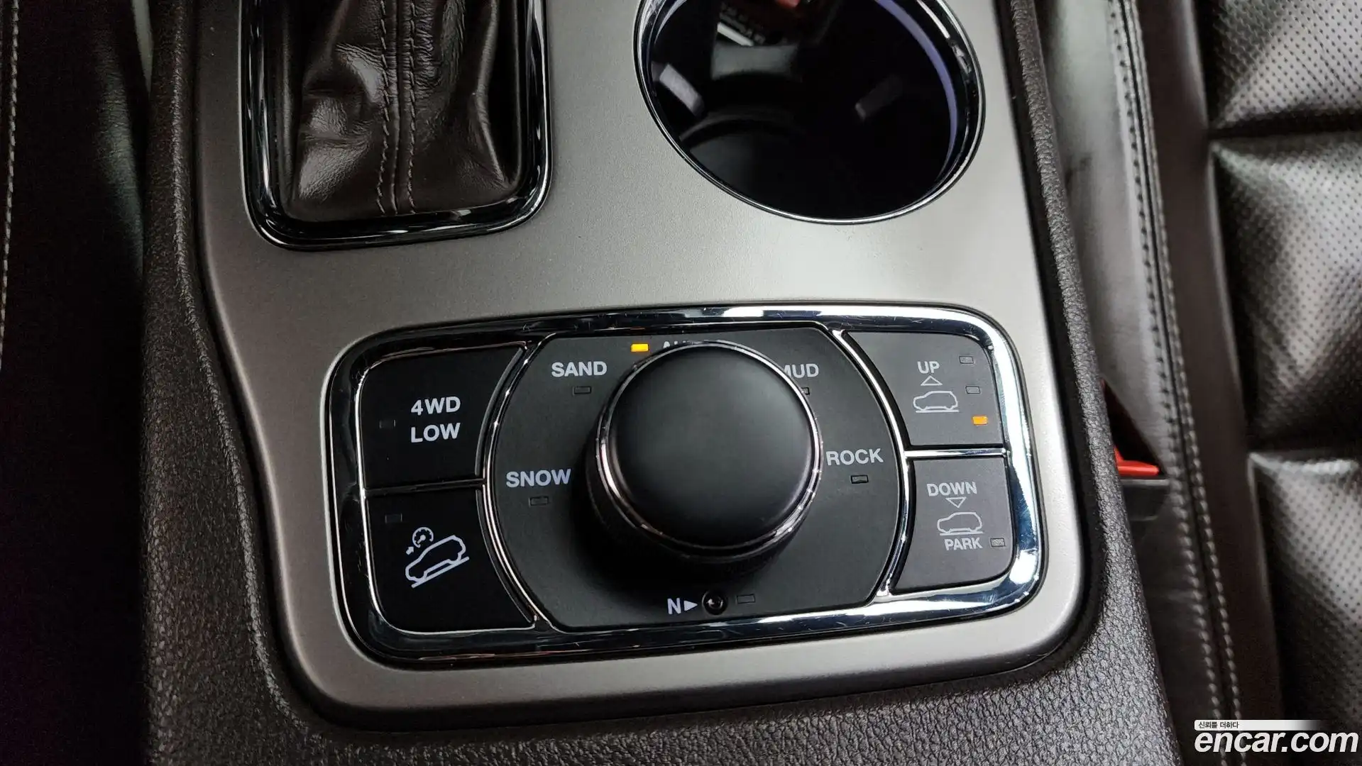 Cherokee Jeep 2019.7-OPTION-023