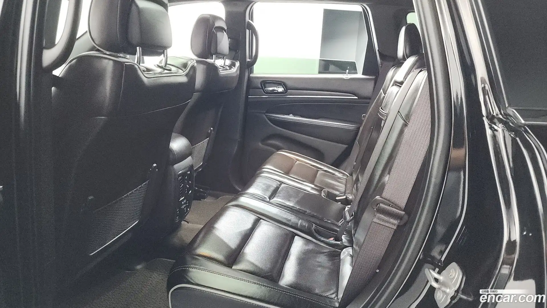 Cherokee Jeep 2019.7-OPTION-024