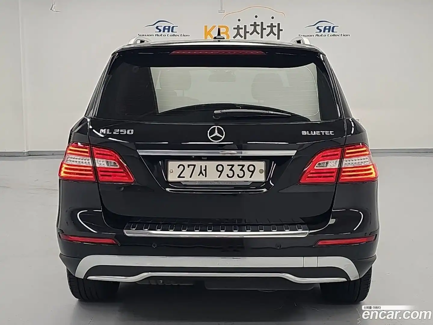 M-class Mercedes-Benz 2012.10-OUTER-003