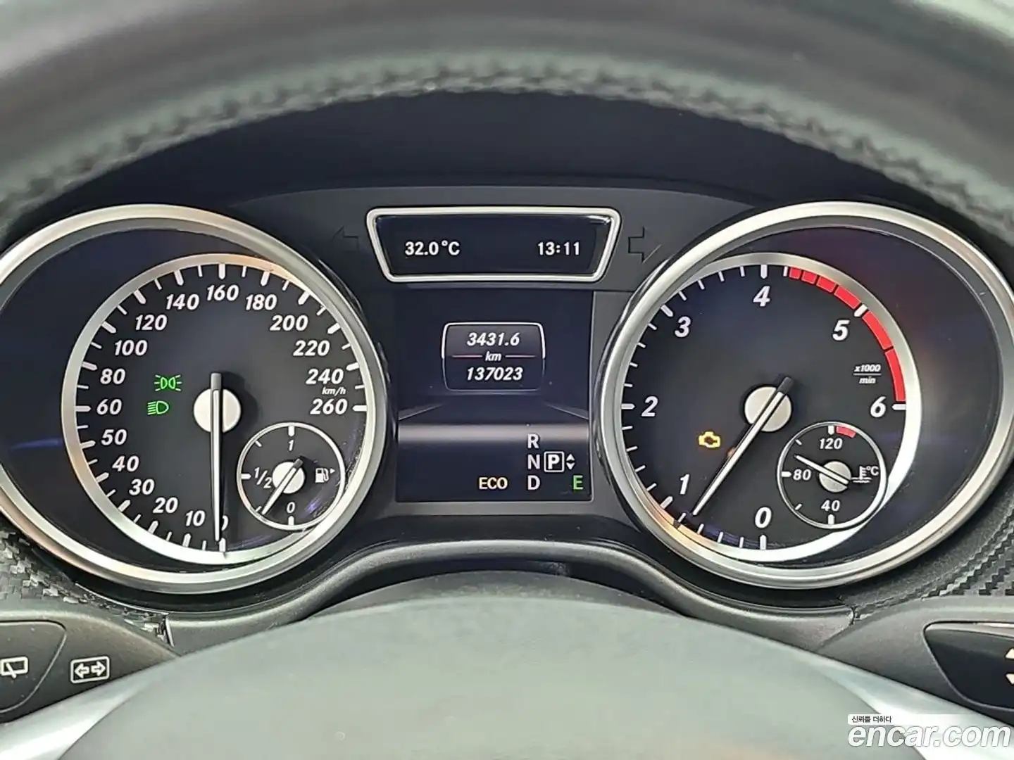 M-class Mercedes-Benz 2012.10-OUTER-006
