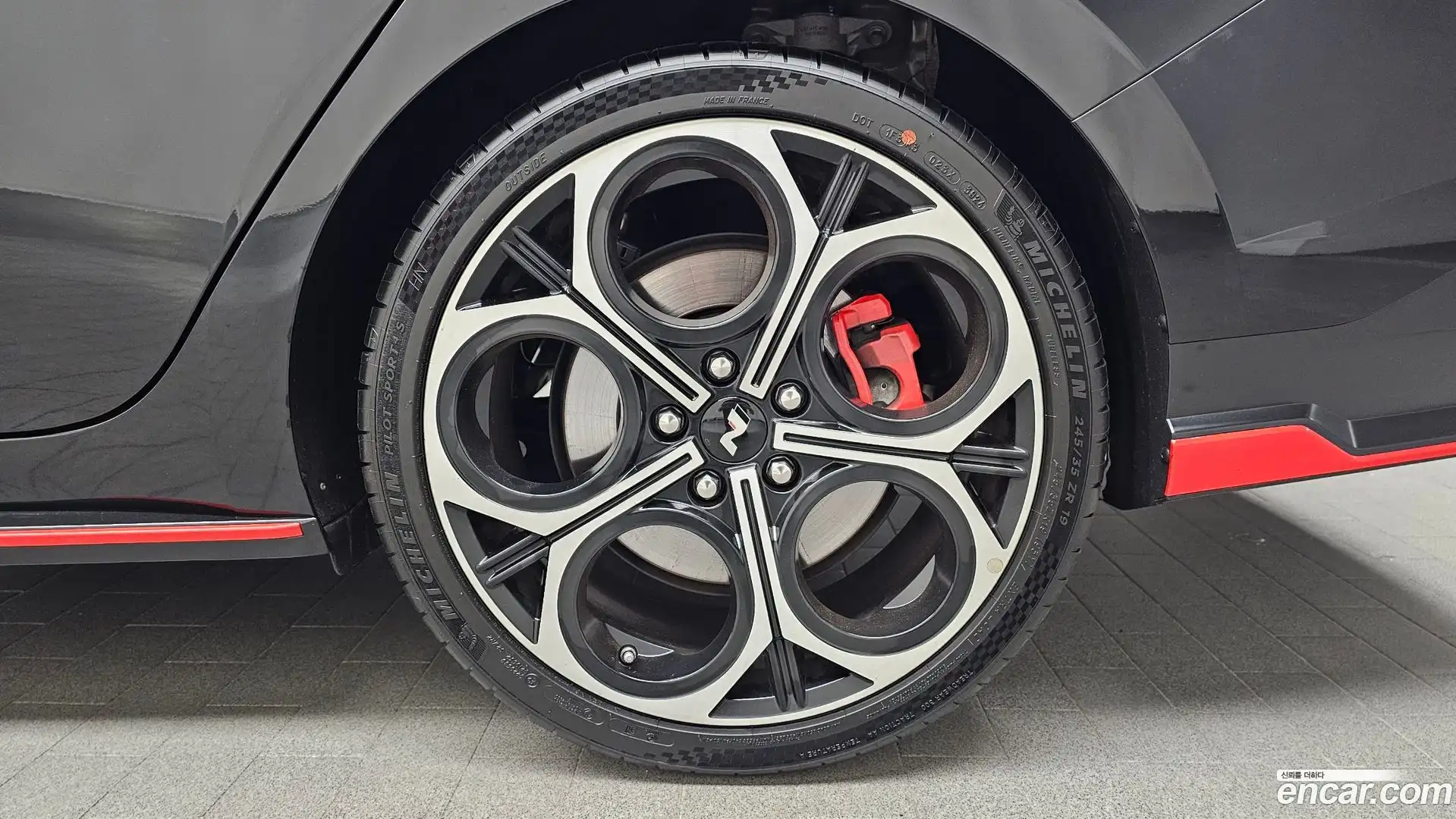 AVANTE Hyundai 2025.1-OUTER-031