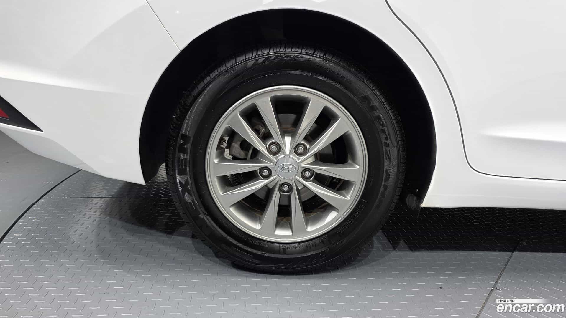AVANTE Hyundai 2019.10-OUTER-005