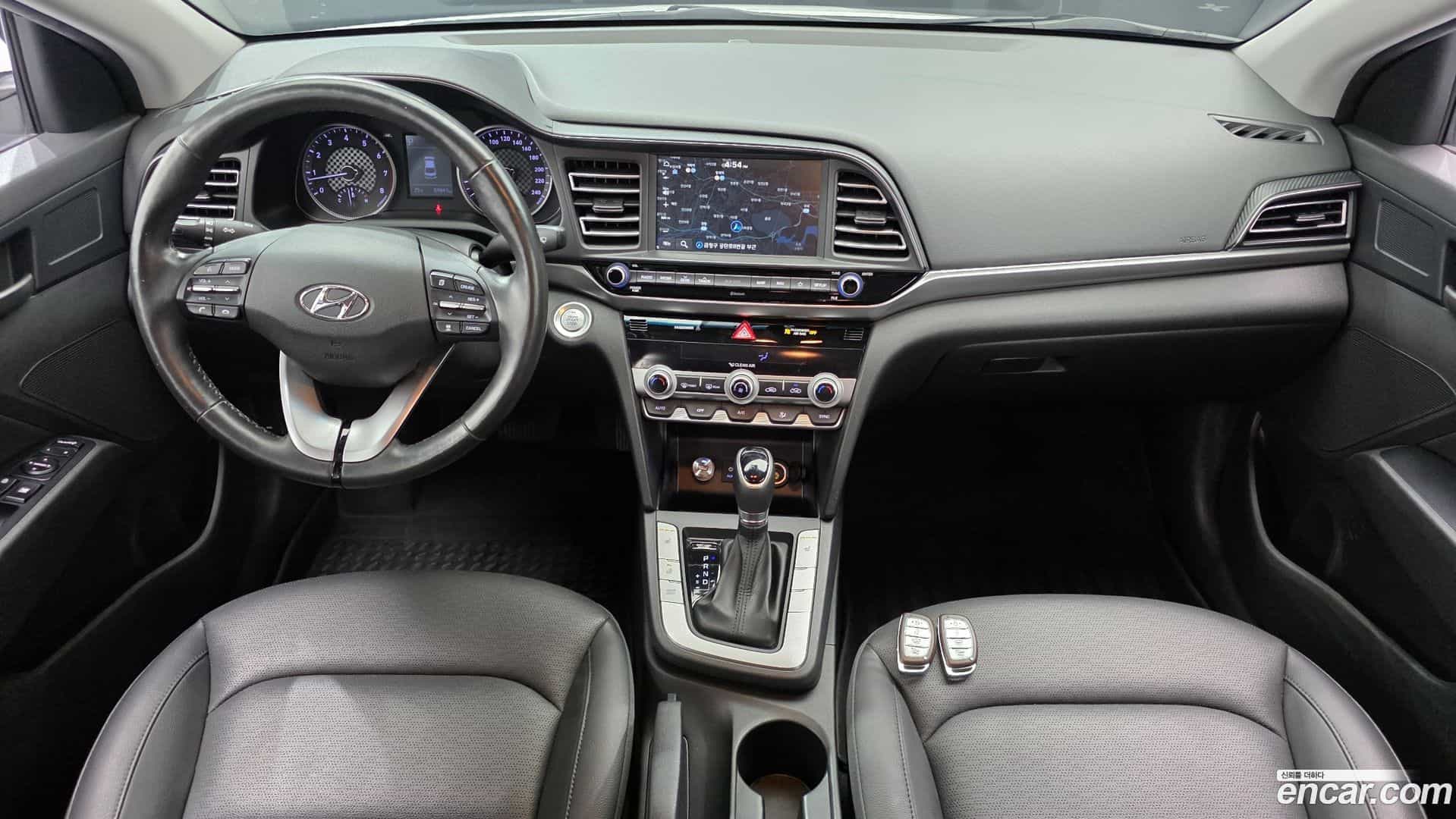 AVANTE Hyundai 2019.10-INNER-007
