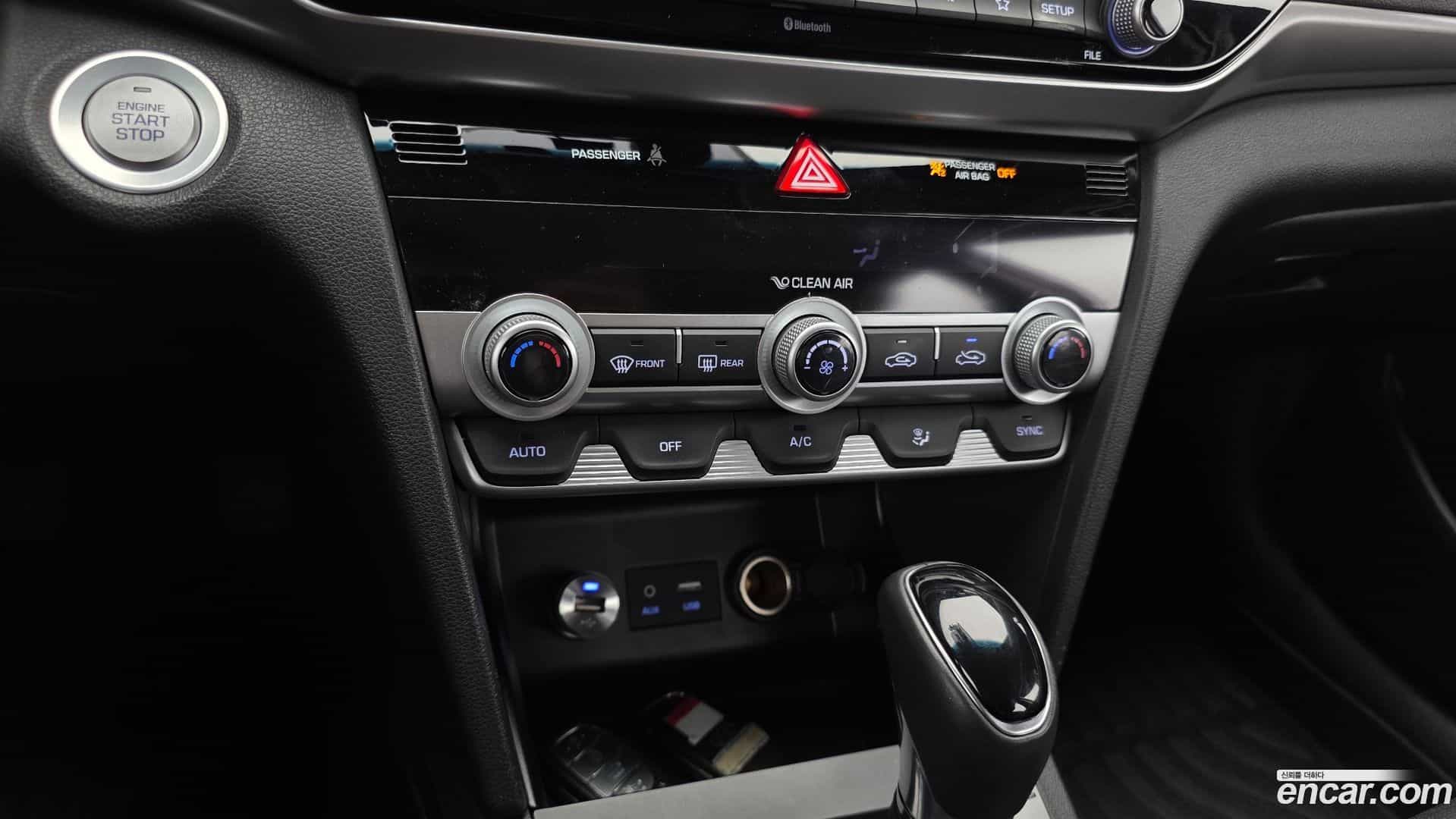 AVANTE Hyundai 2019.10-OPTION-021