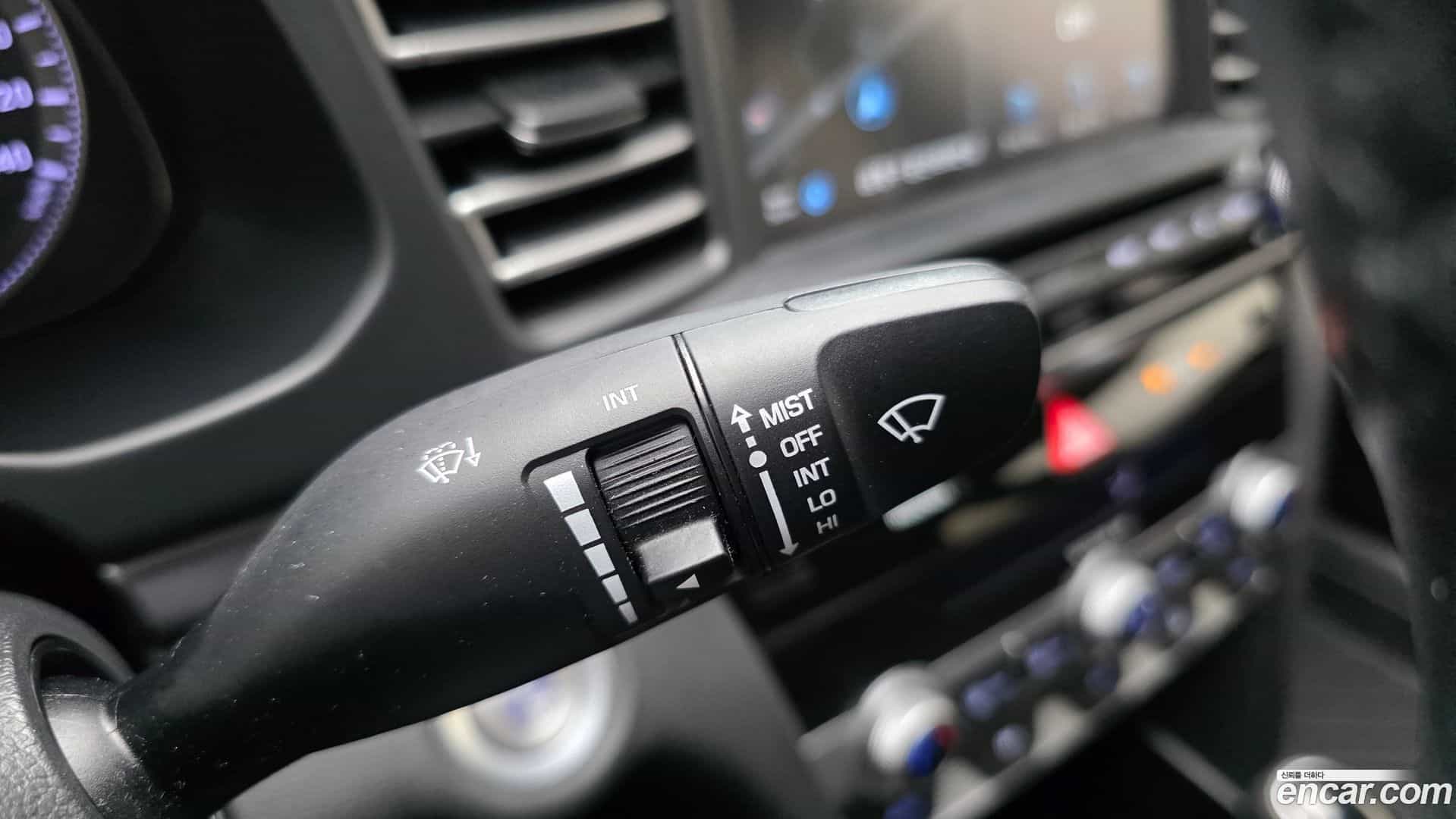 AVANTE Hyundai 2019.10-OPTION-023