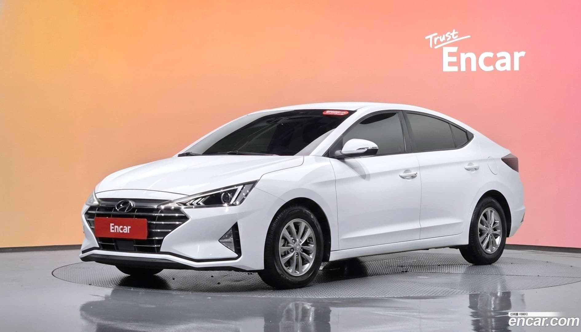 Main__Slider__Photo:AVANTE Hyundai 2019.10-0