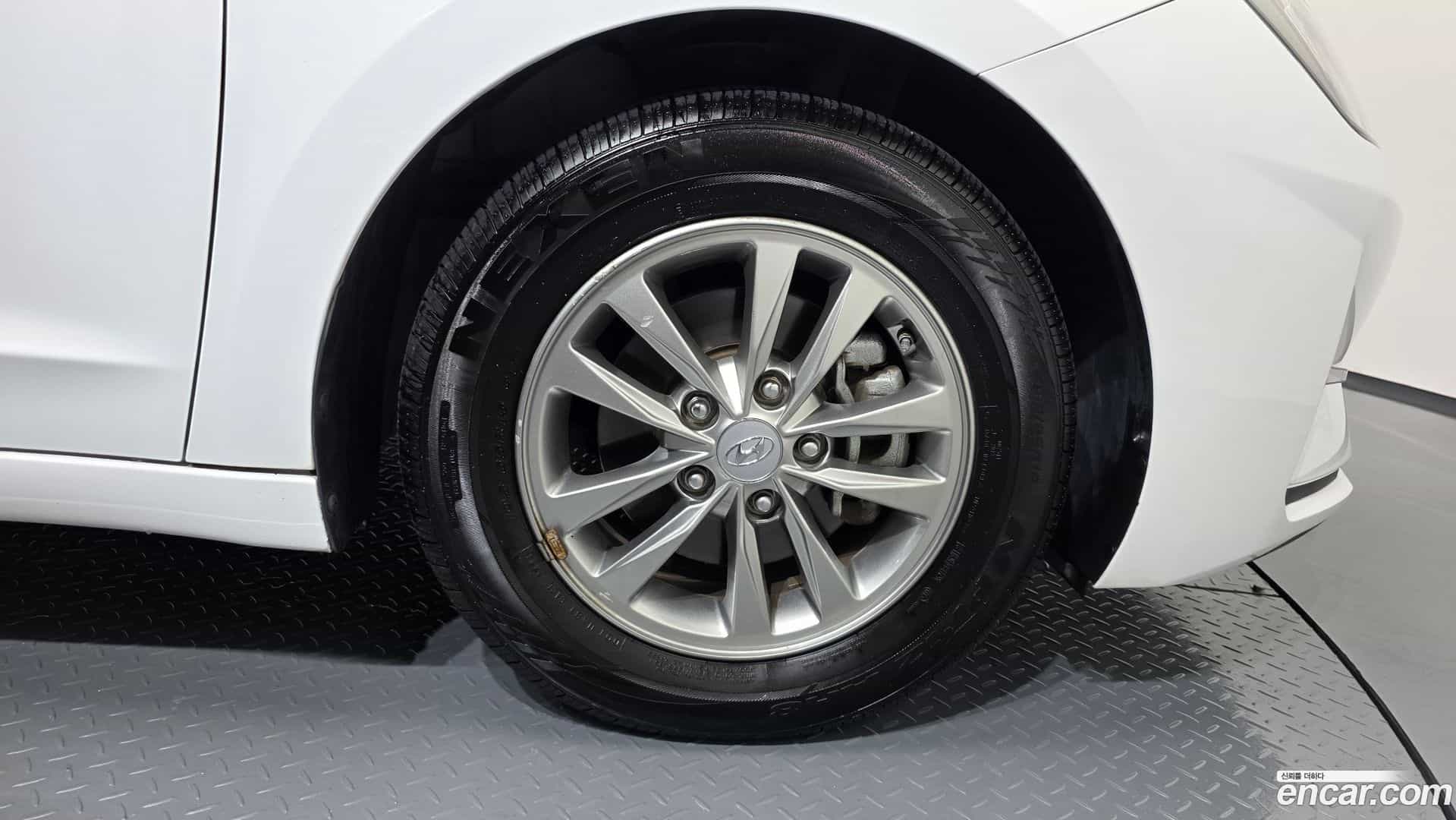 AVANTE Hyundai 2019.10-OUTER-031
