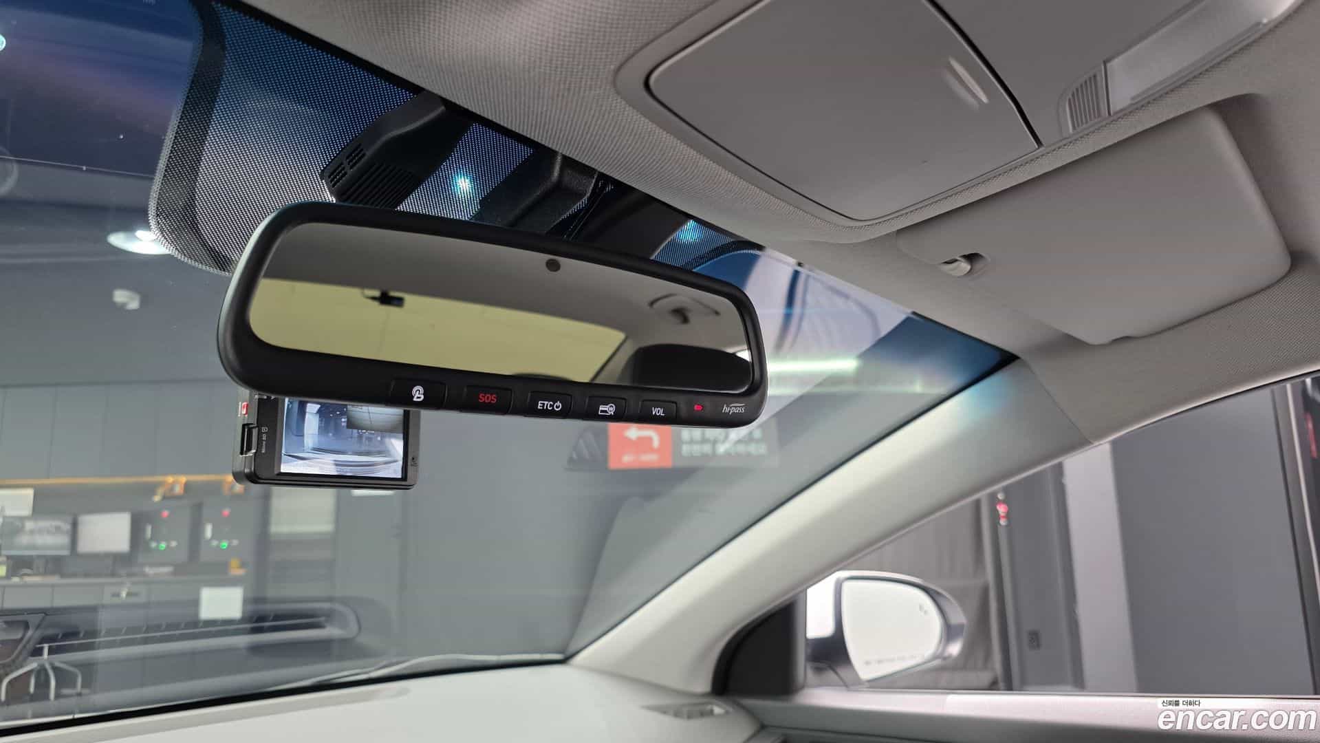 AVANTE Hyundai 2019.10-OPTION-045