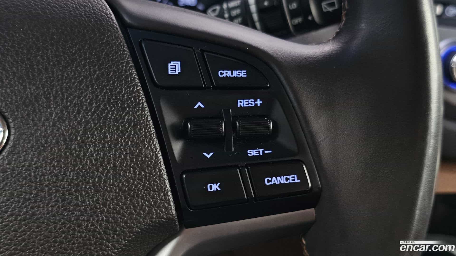 Tucson Hyundai 2016.5-OPTION-018