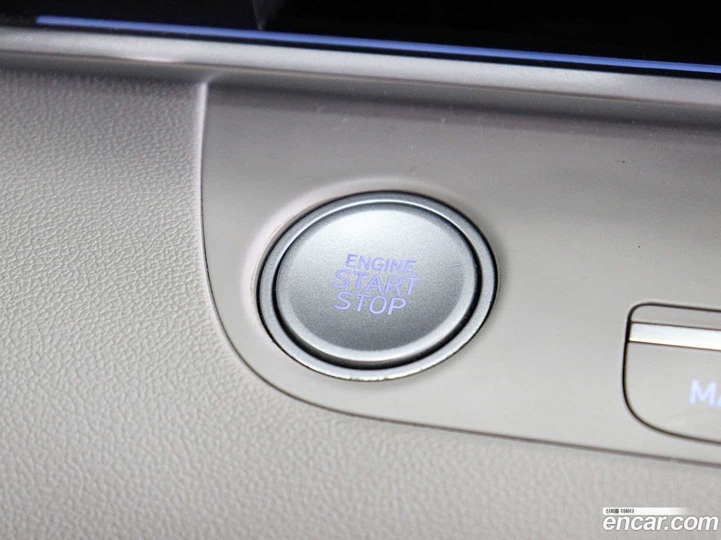 AVANTE Hyundai 2020.6-OPTION-015