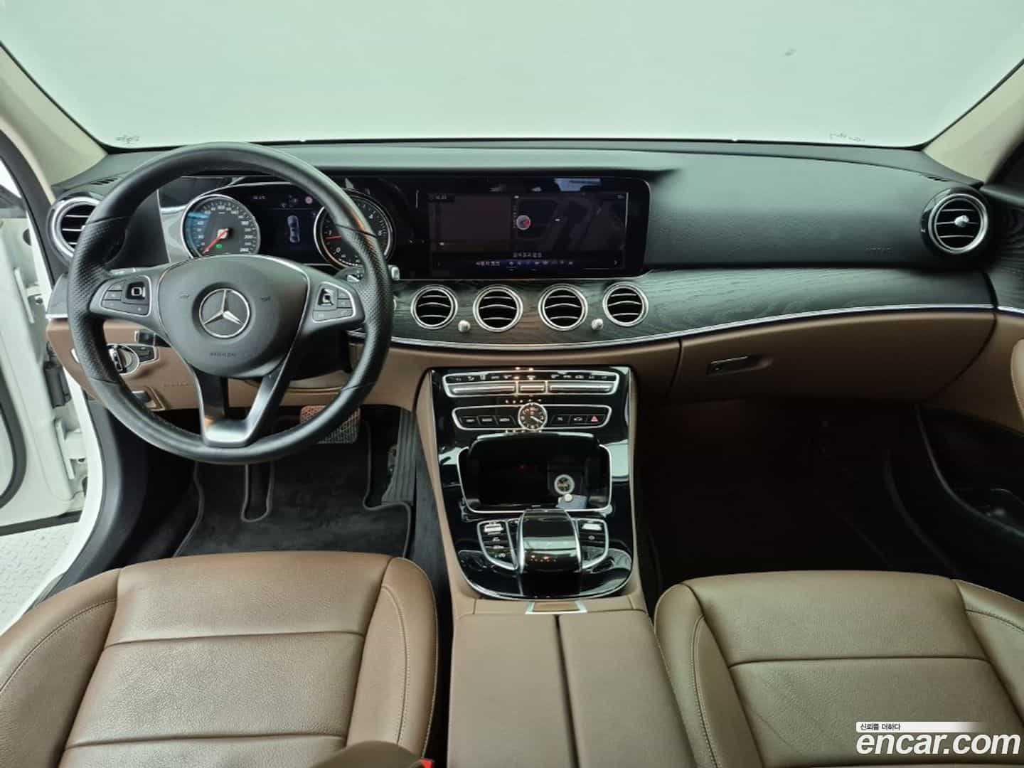 E-Class Mercedes-Benz 2017.11-OUTER-005