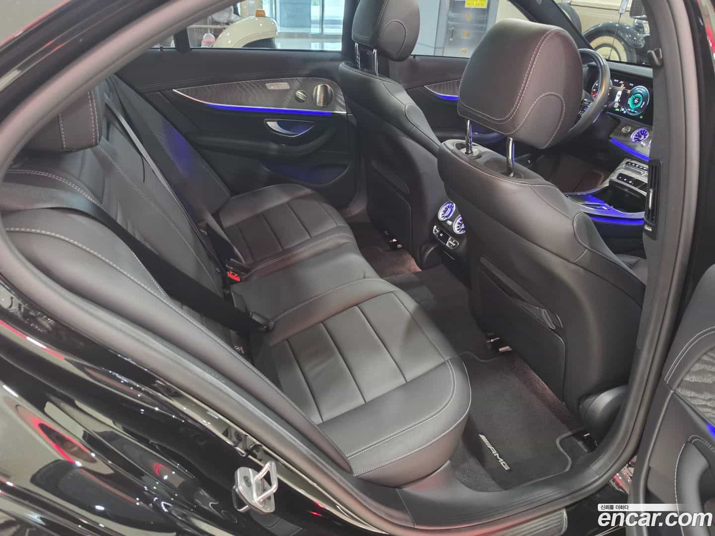E-Class Mercedes-Benz 2022.11-OPTION-016