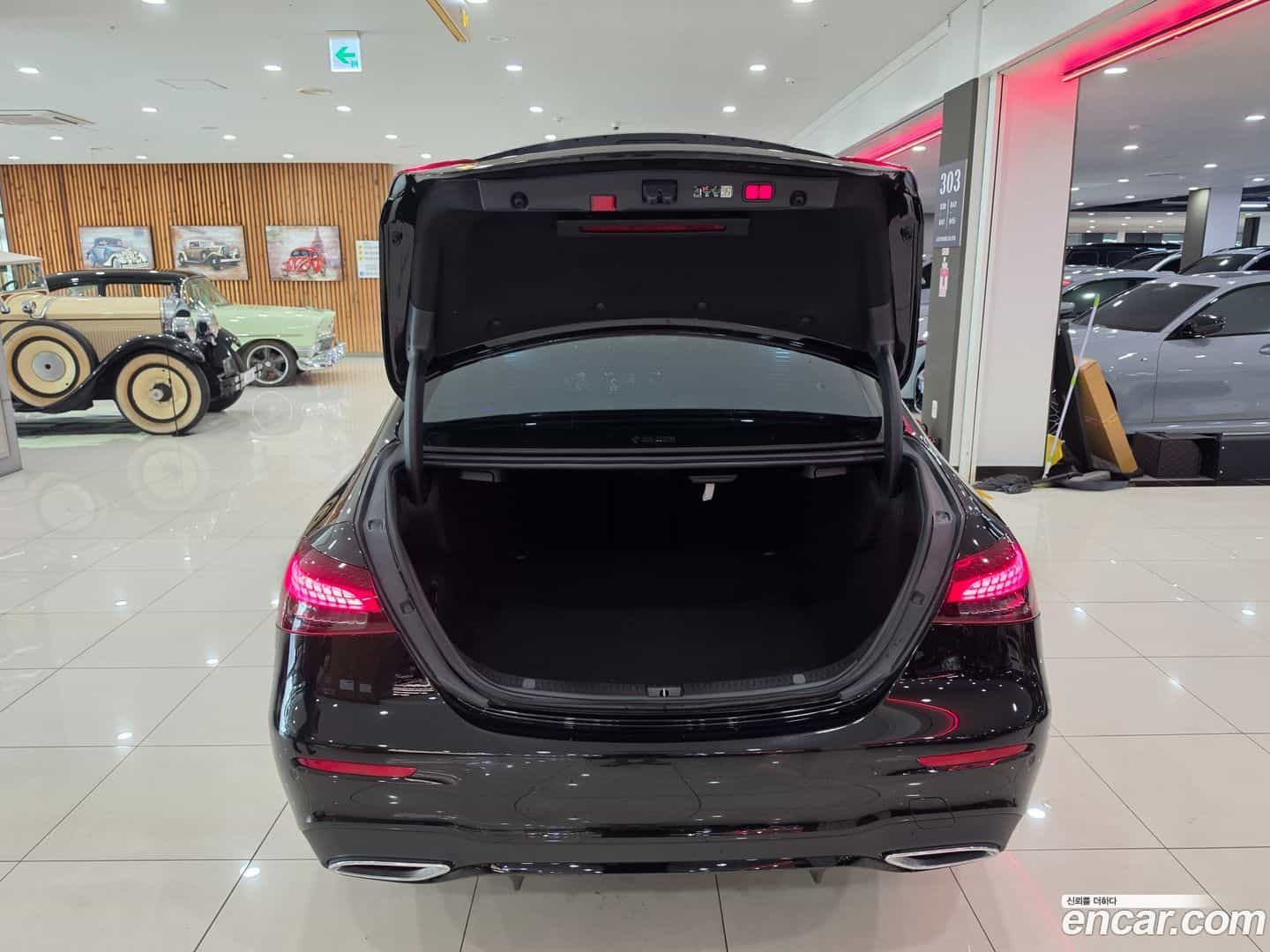 E-Class Mercedes-Benz 2022.11-OPTION-018