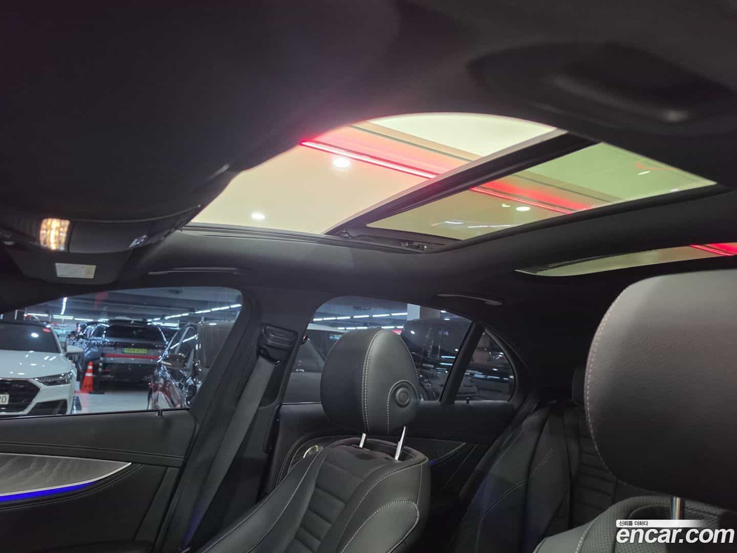 E-Class Mercedes-Benz 2022.11-OPTION-019